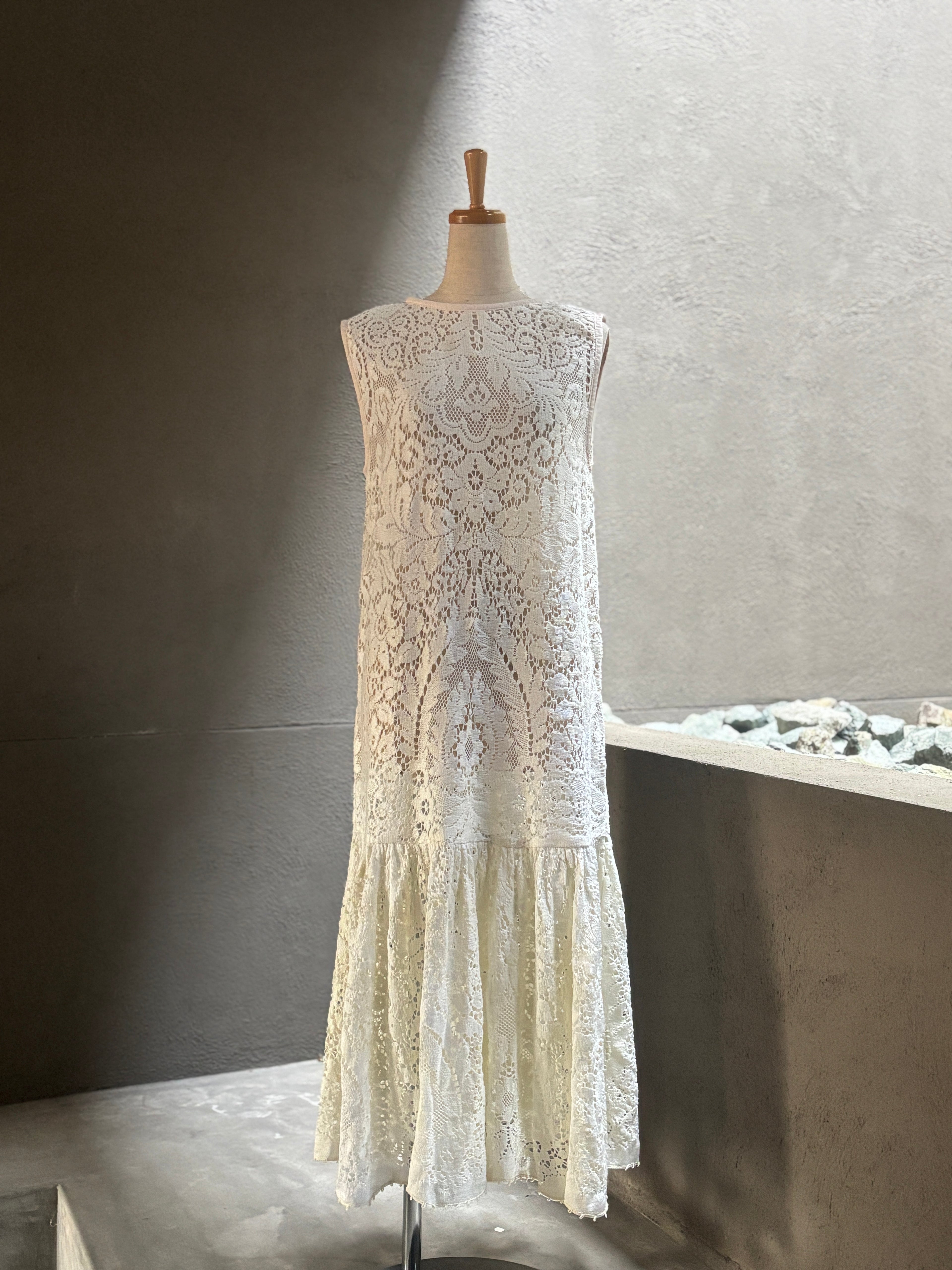 層影（Souei）｜Layered Lace Dress
