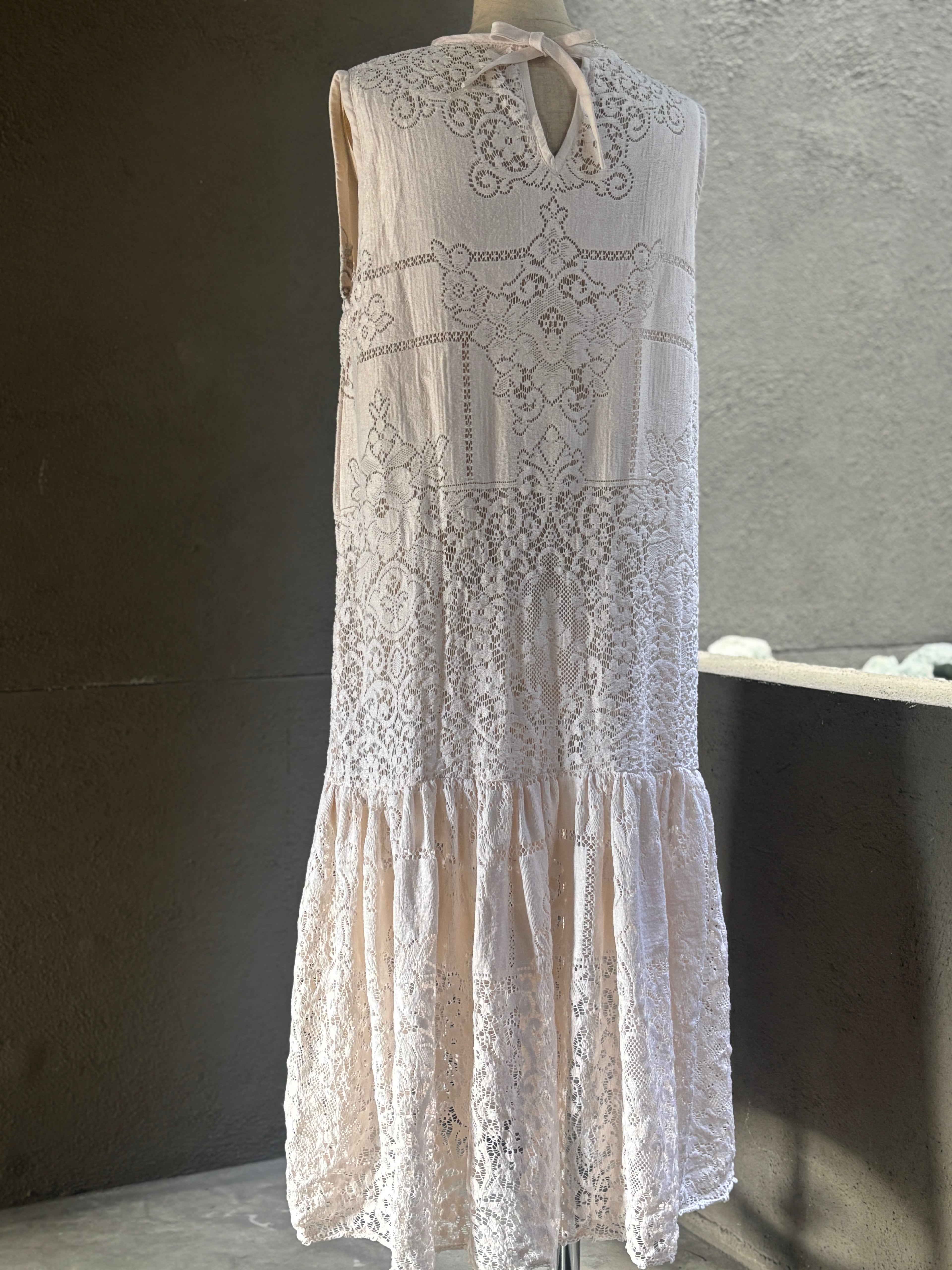 淡結（Tanketsu）｜Soft Pink Lace Dress
