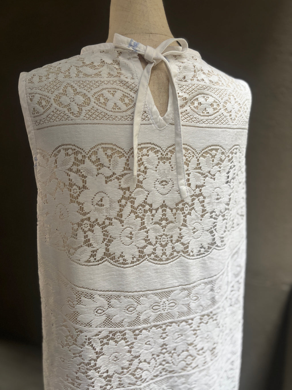 白階（Hakkai）Panel Lace Dress