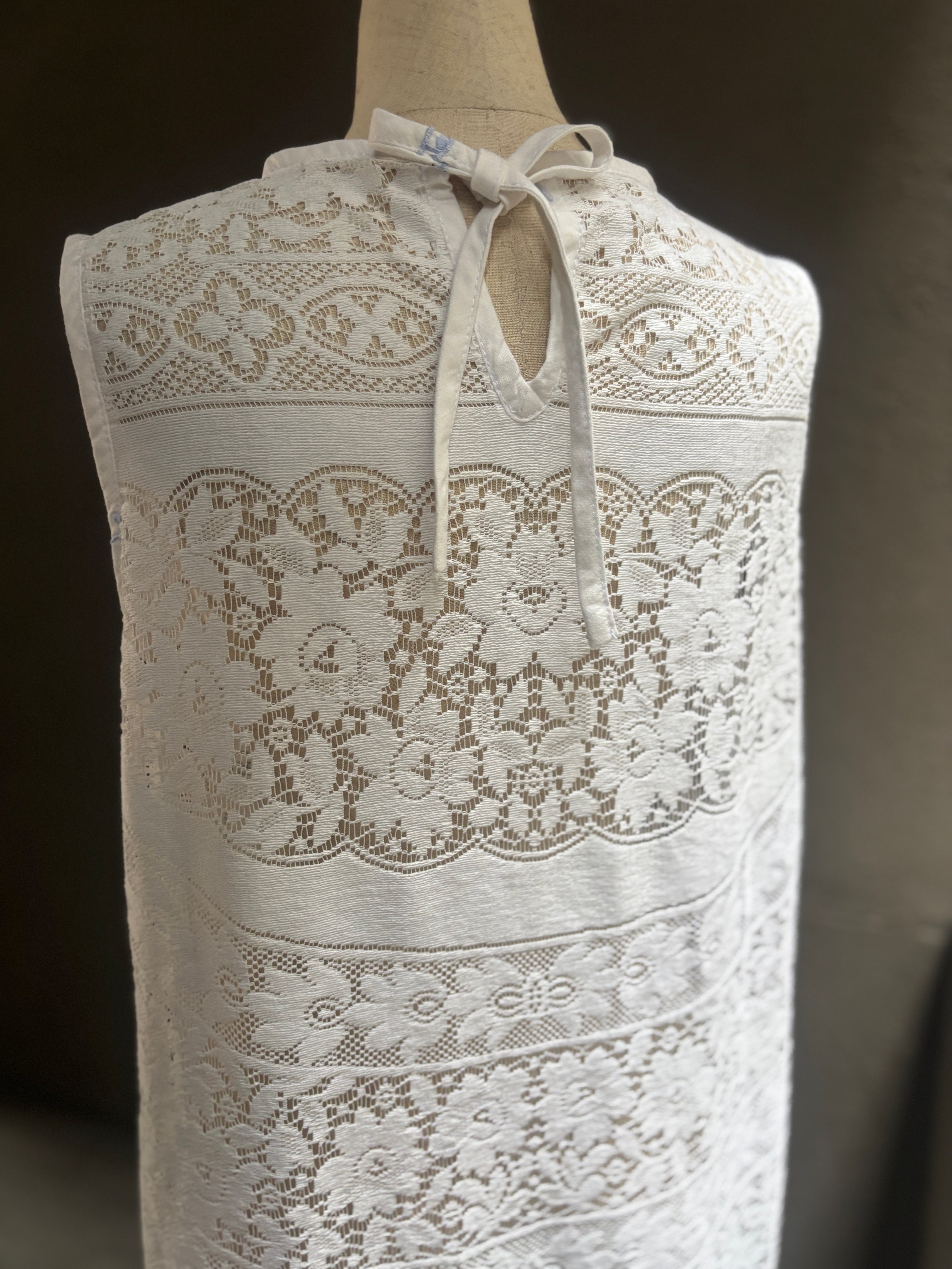 白階（Hakkai）Panel Lace Dress