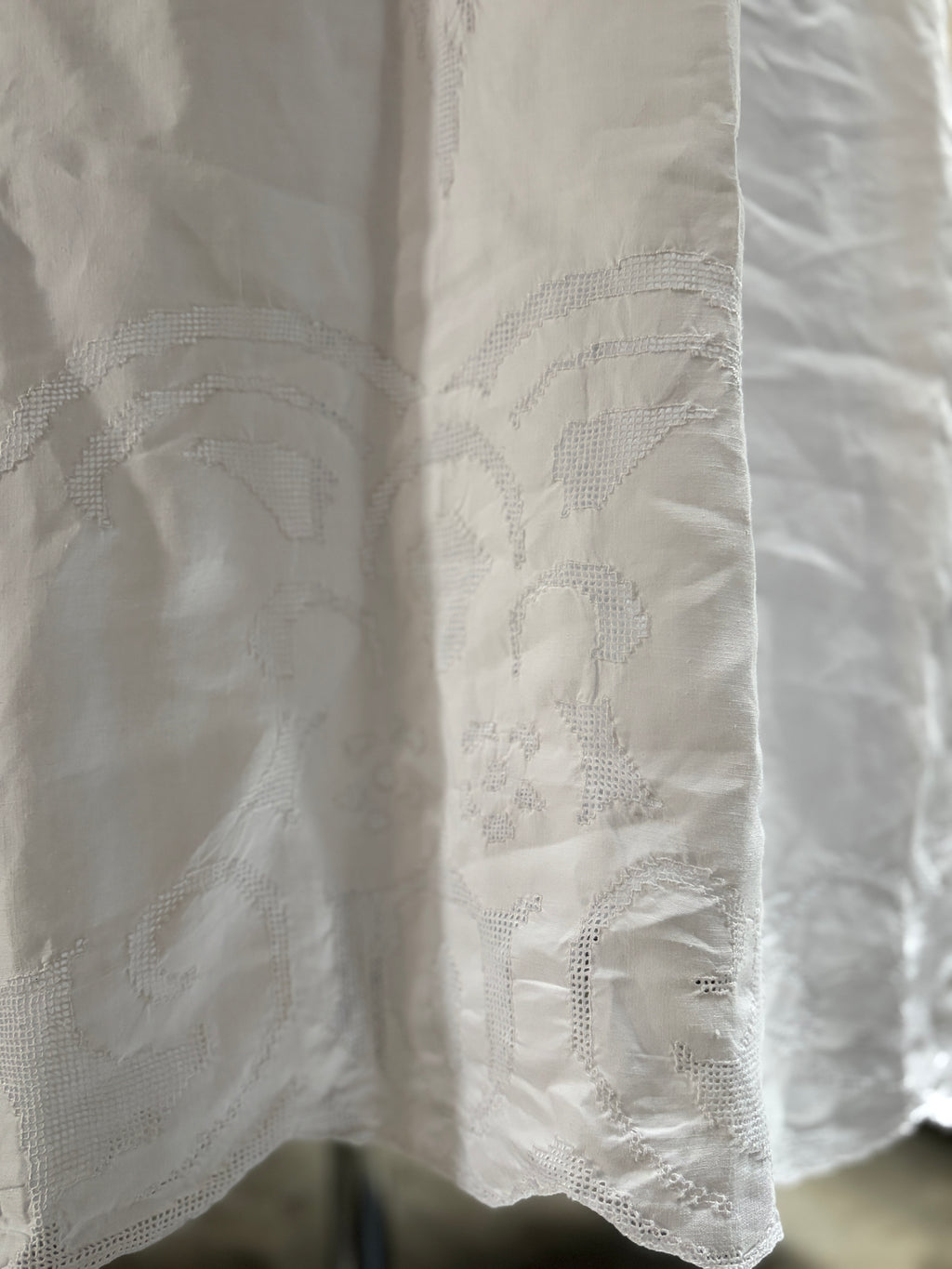 垂華（Suika）｜Ivory Cascade Dress