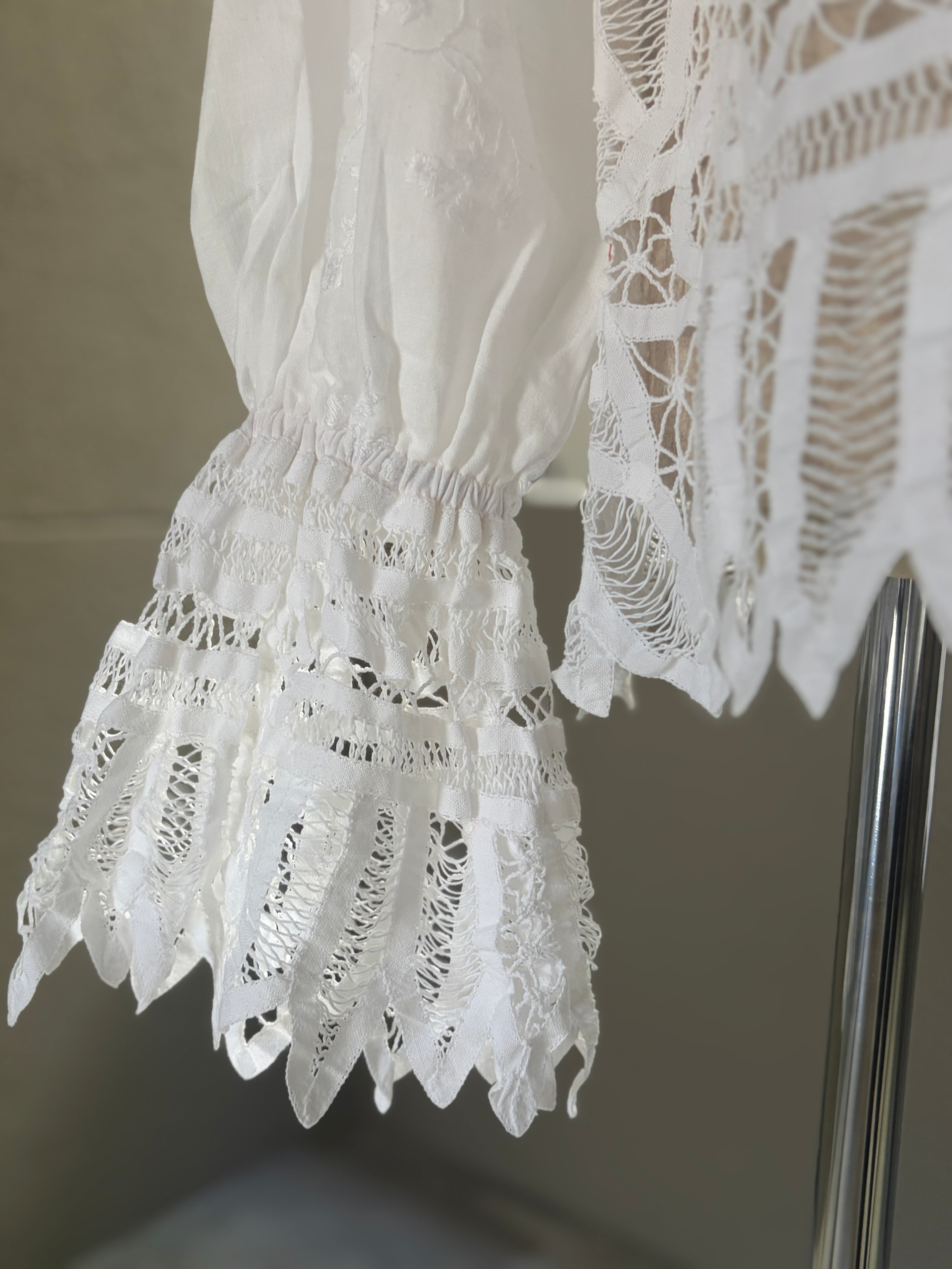 透綻（Tōtan）｜Lace Blouse