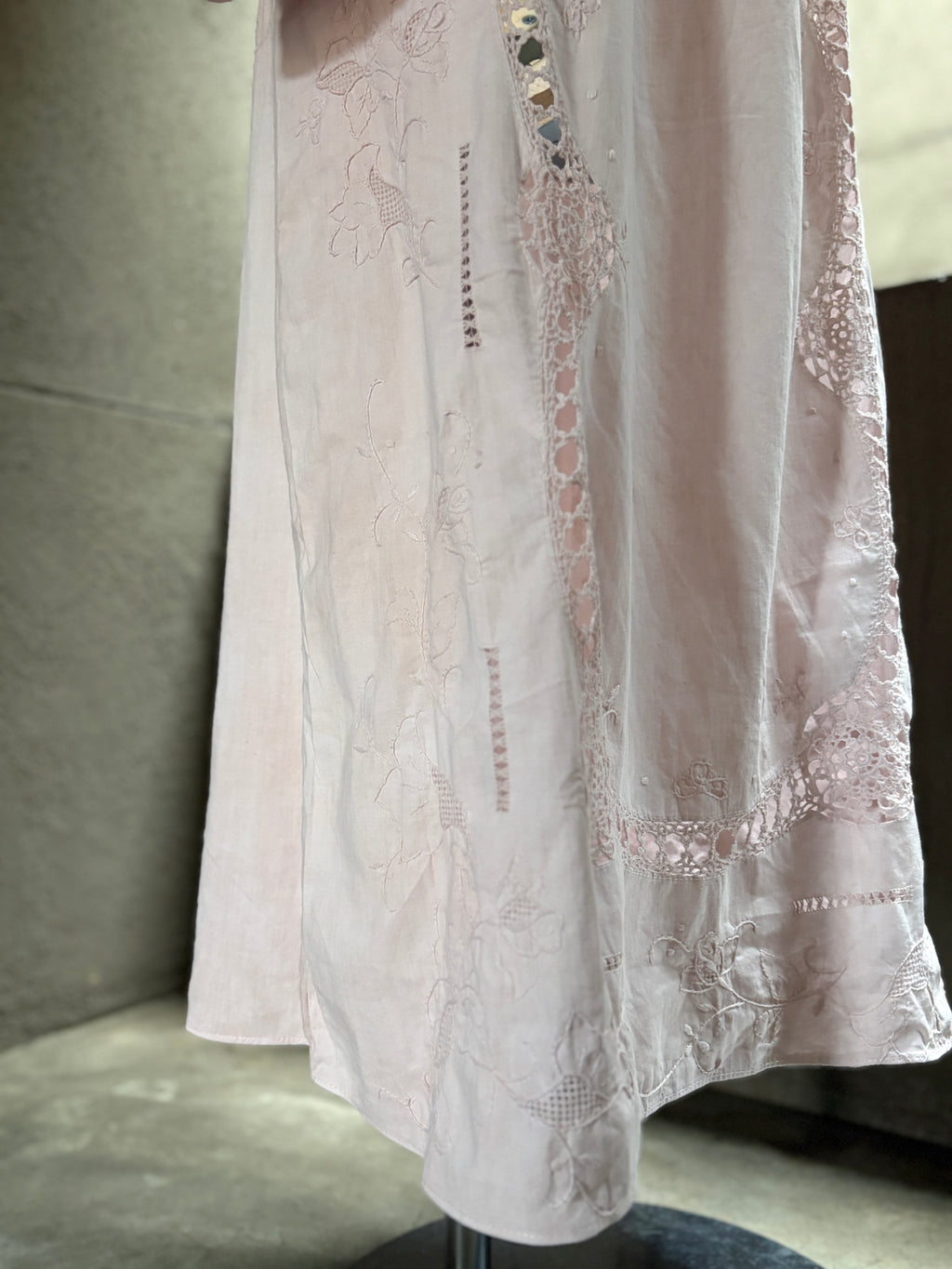 囲景（Ikage）｜Framed Blush Dress