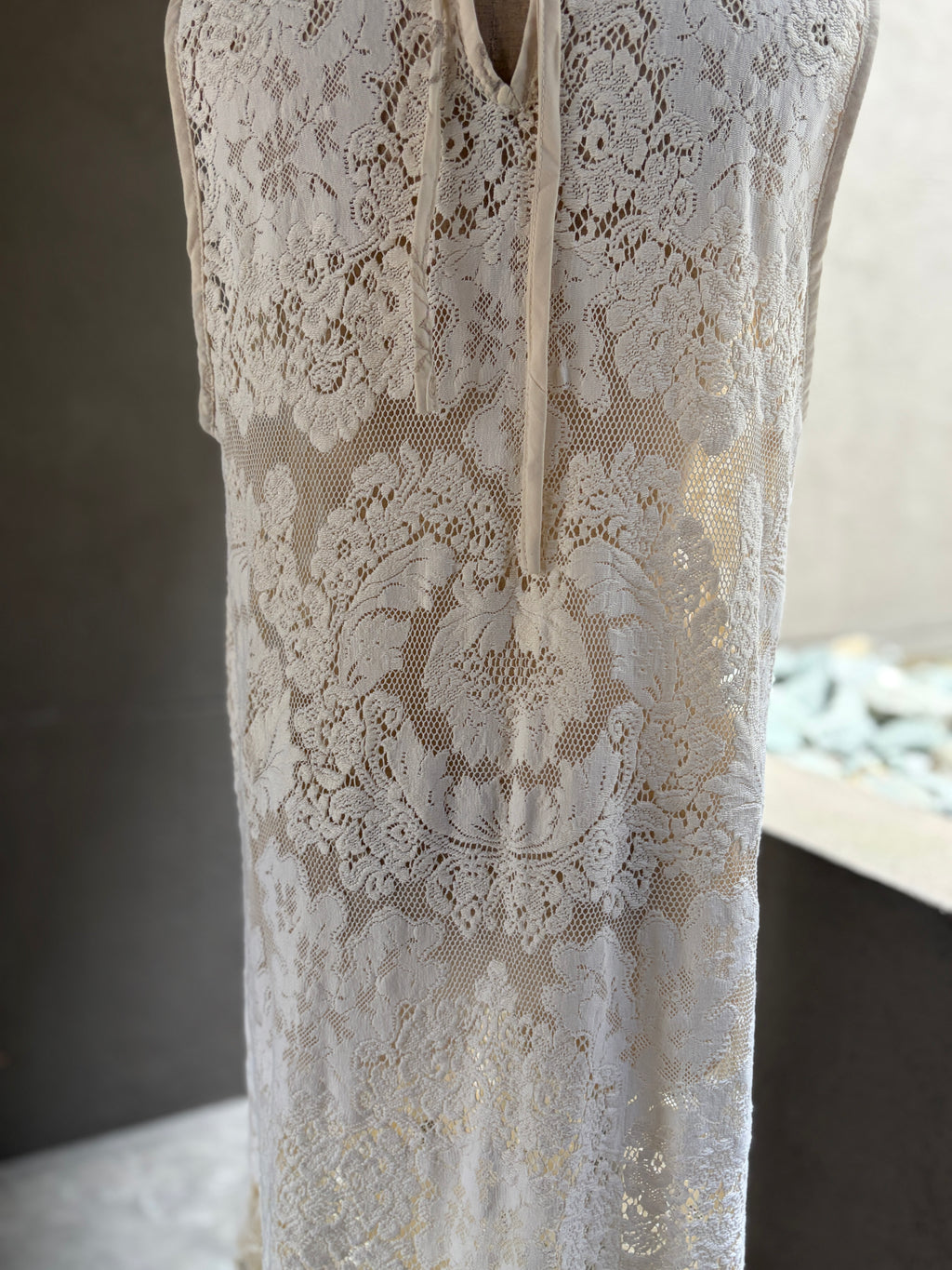 余透｜Yo-Tou｜Lingering Sheer