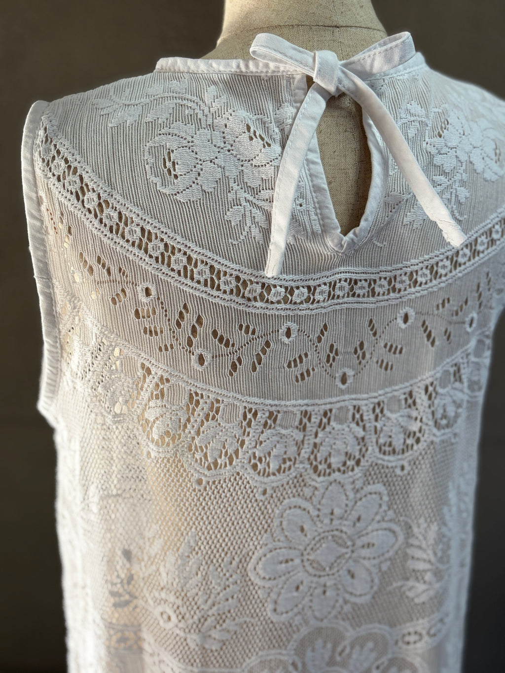 静影（Seiei）｜Quiet Lace Dress