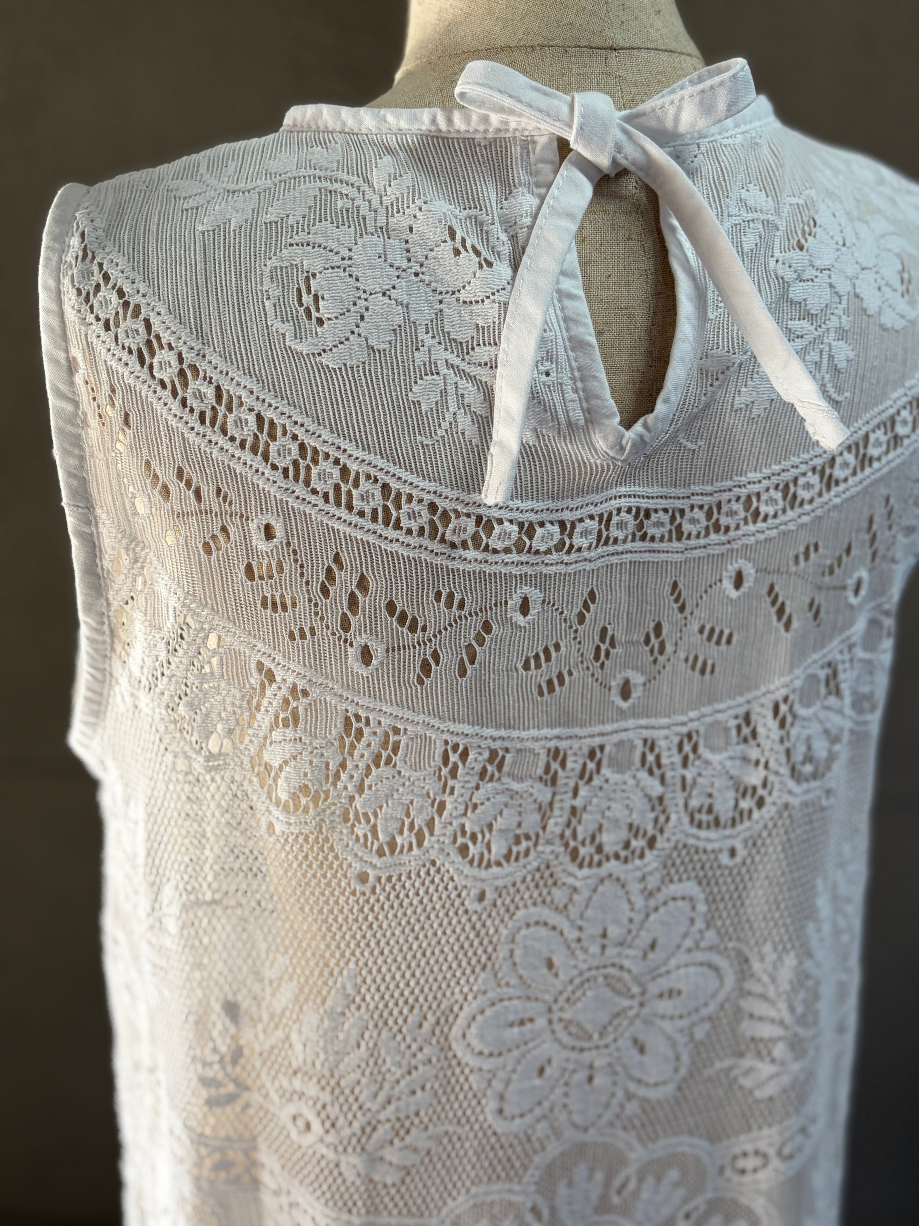 静影（Seiei）｜Quiet Lace Dress