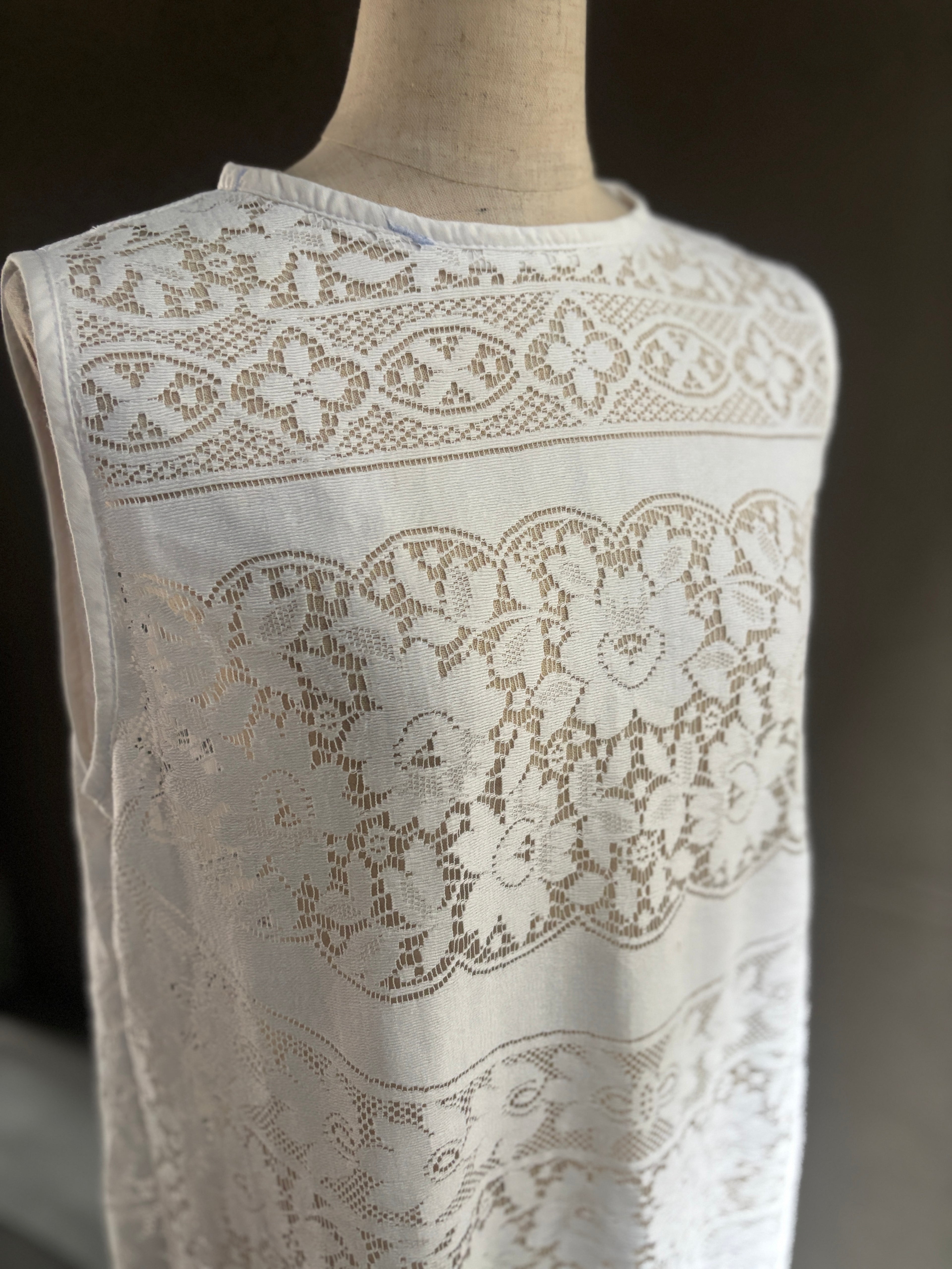白階（Hakkai）Panel Lace Dress