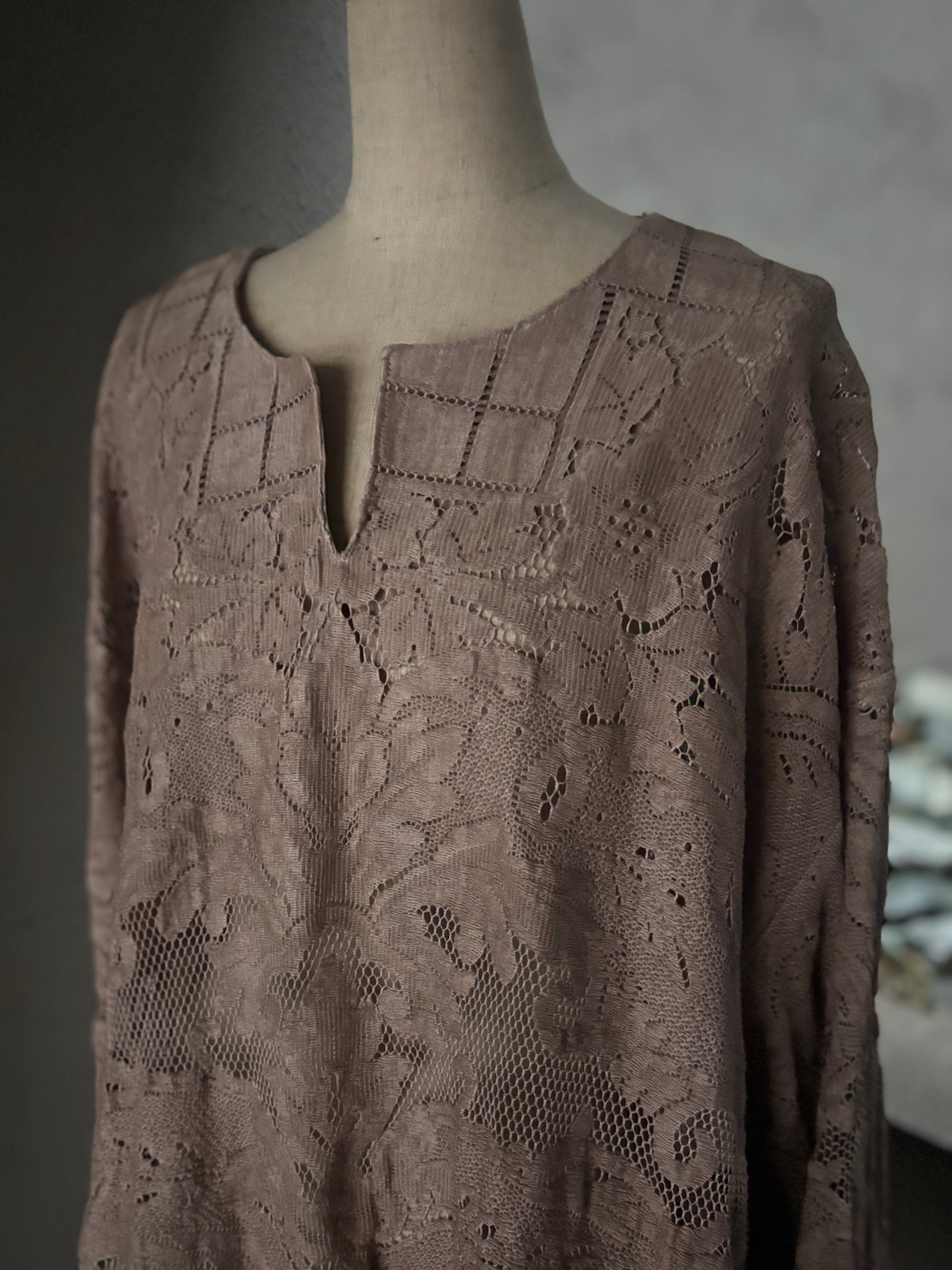 素紋（So-mon）｜Quaker Lace Tunic