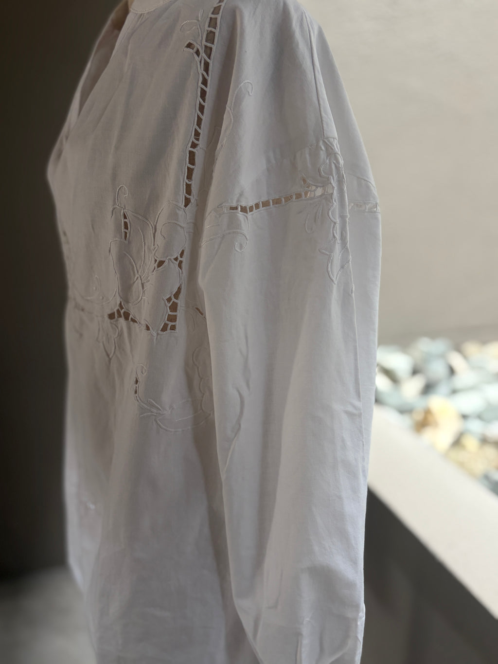 3 余線（Yosen）｜Lace Blous