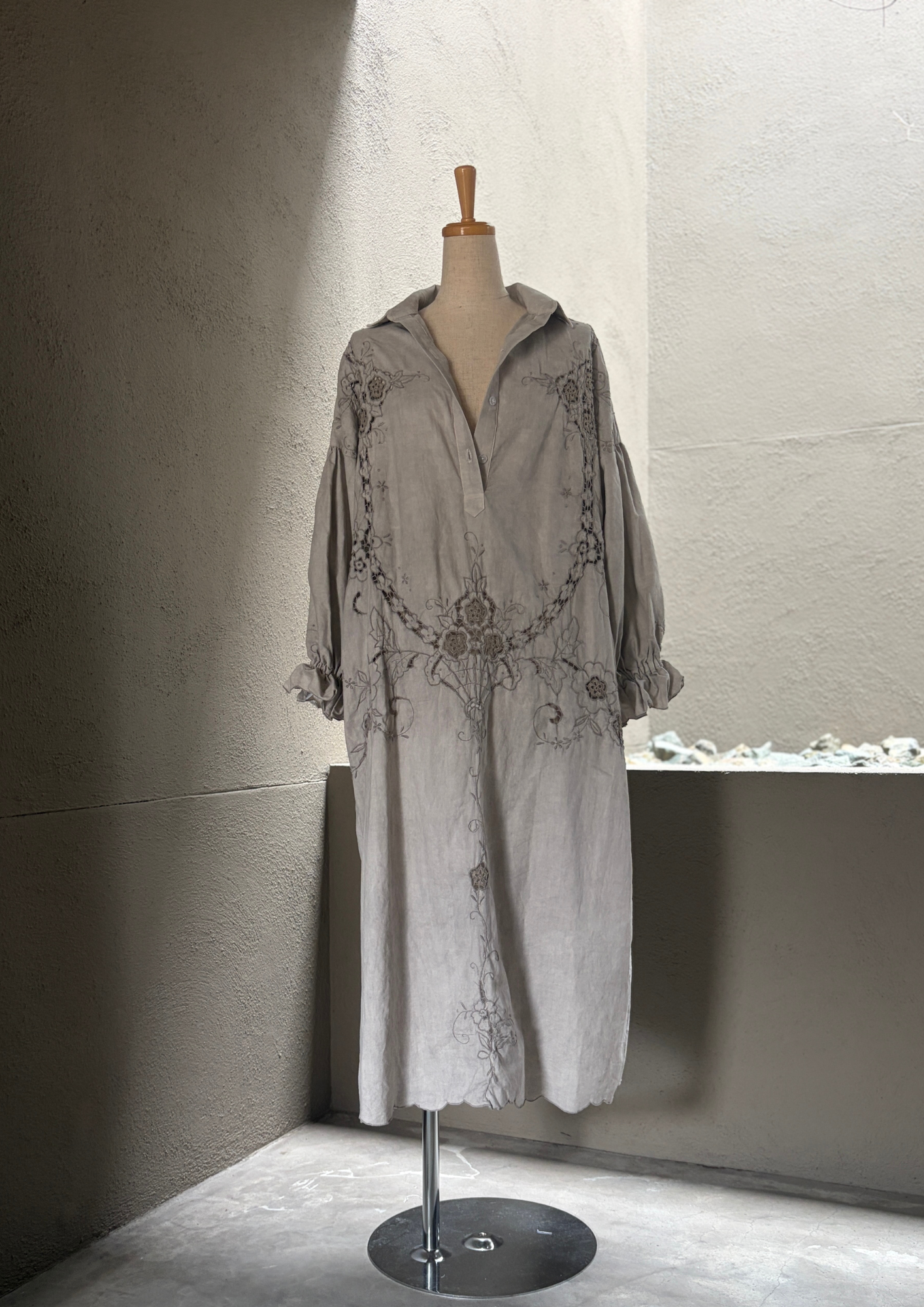 8 影格（Eikaku）｜Lace Dress