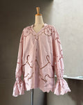 桃影（Momokage）– Blush Lace Blous