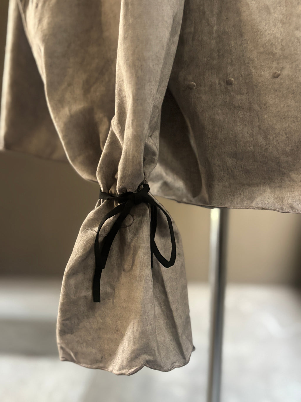 静綻（Seitan）｜Faded Silence Blouse