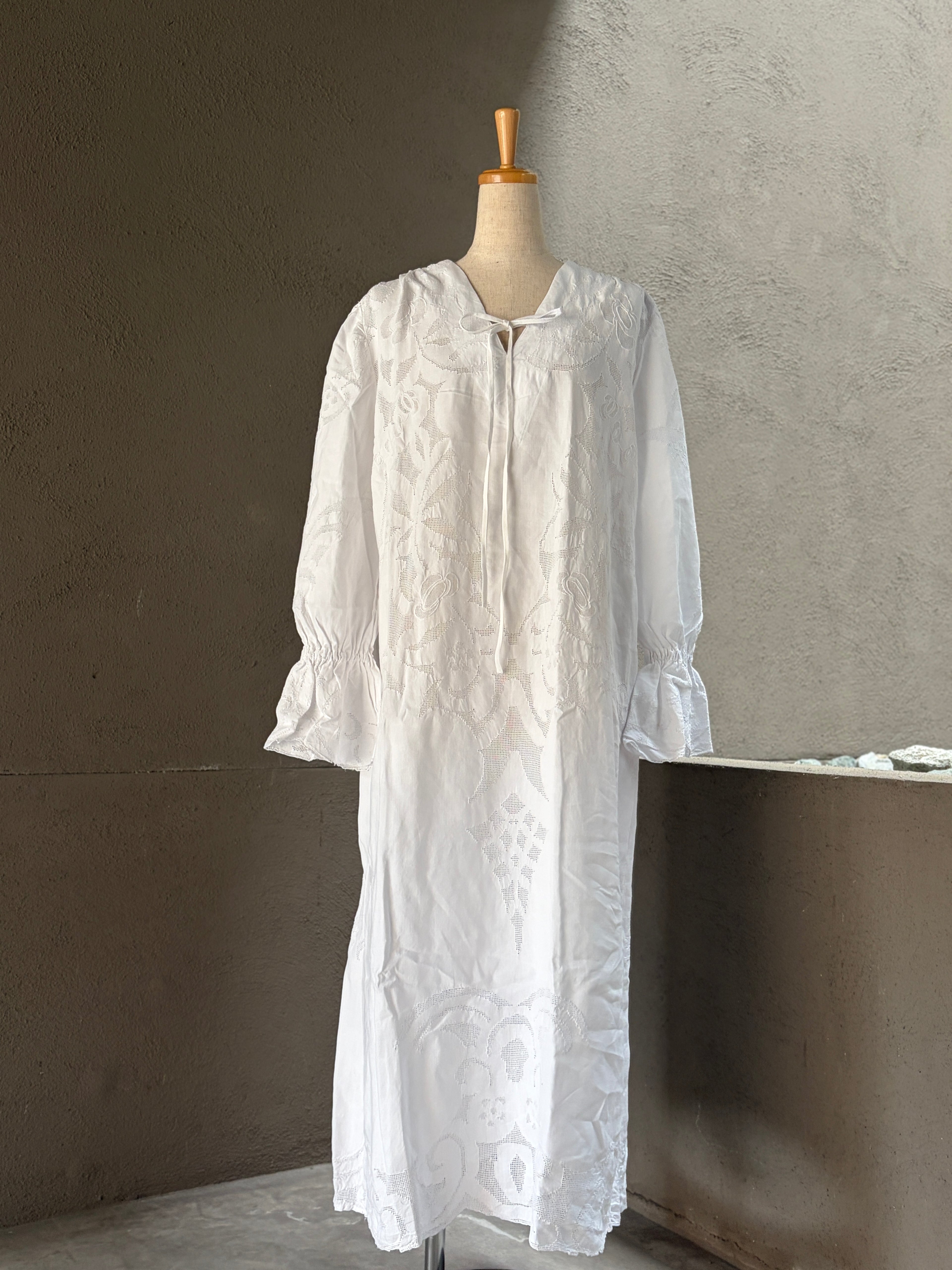 垂華（Suika）｜Ivory Cascade Dress