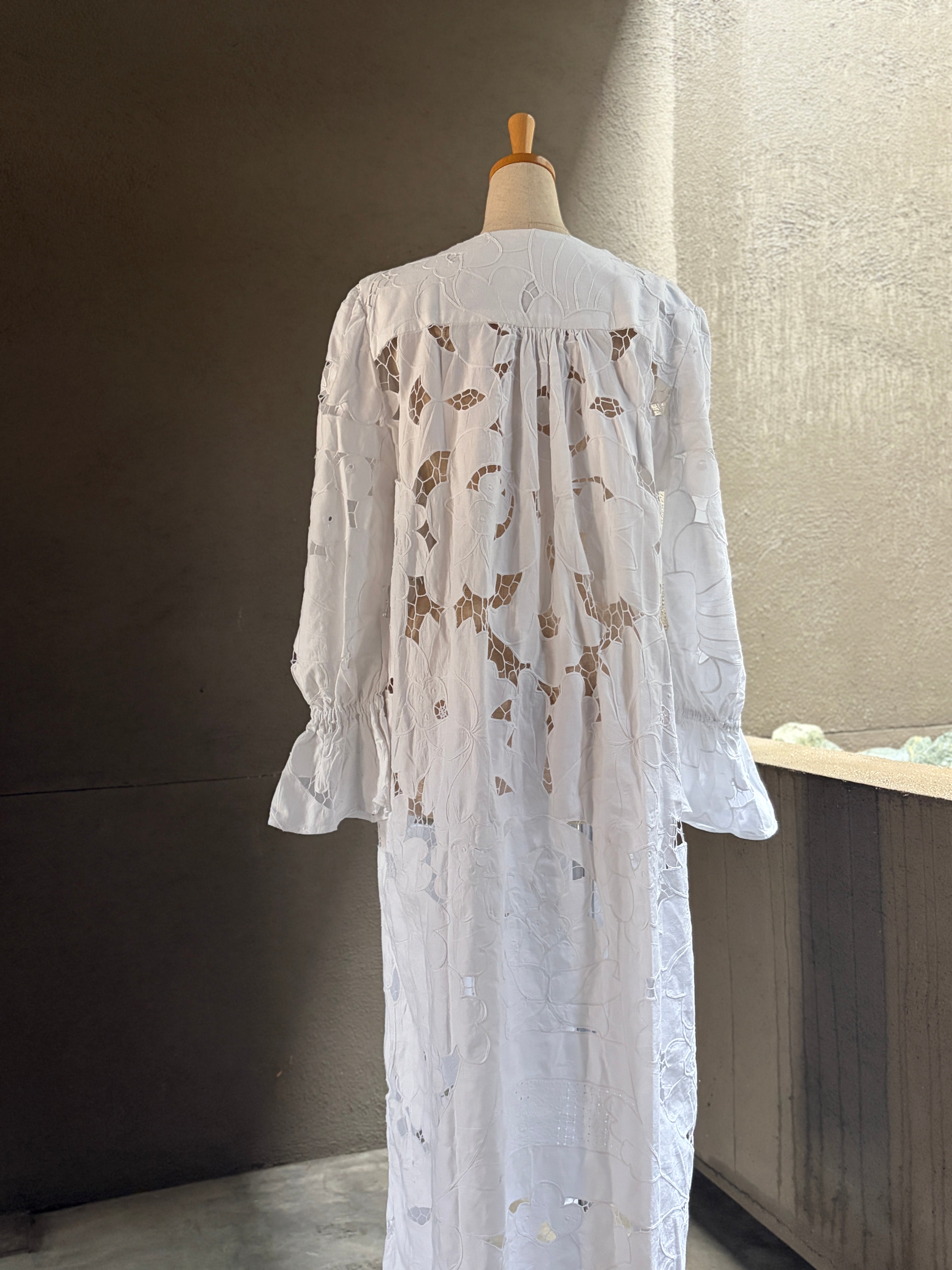 開輪（Kairin）｜Open Petal Dress