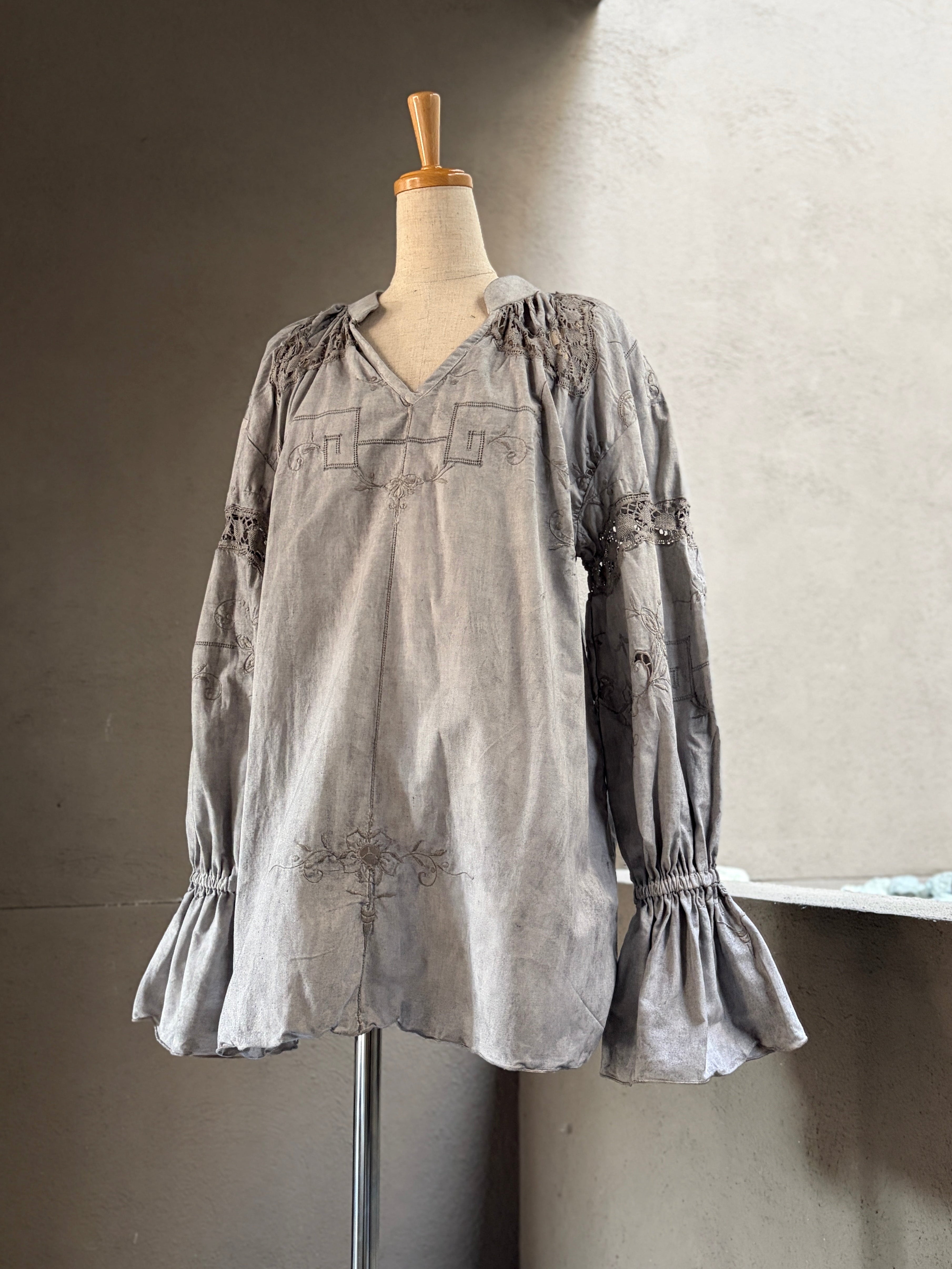 縫跡（Nuiseki）– Stitched Remains –