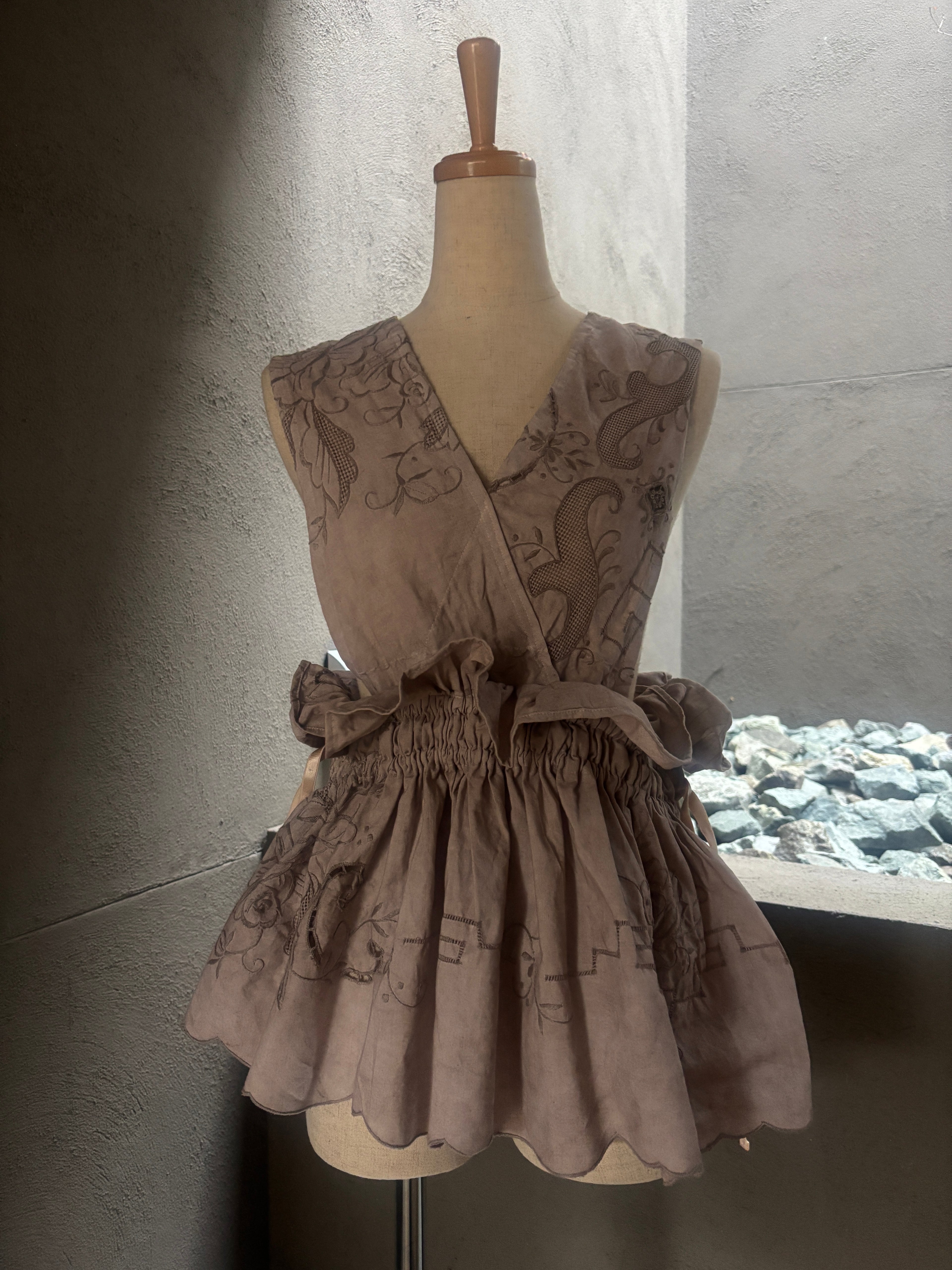 折紋（Orimon） – Folded Embroidered Wrap Vest