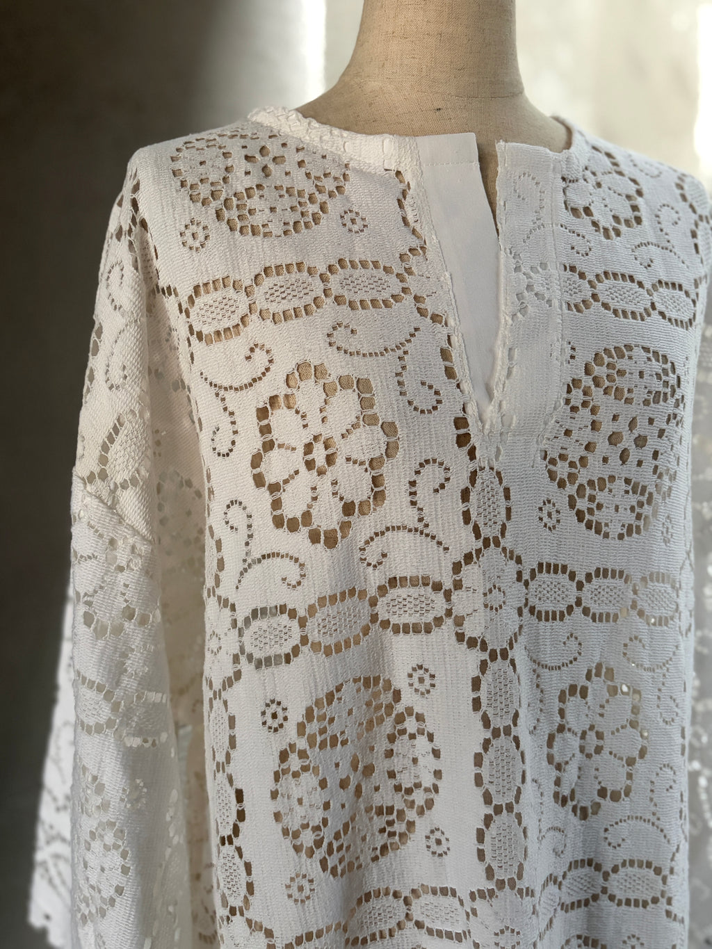 整環（Seikan）｜Lace Pattern Dress