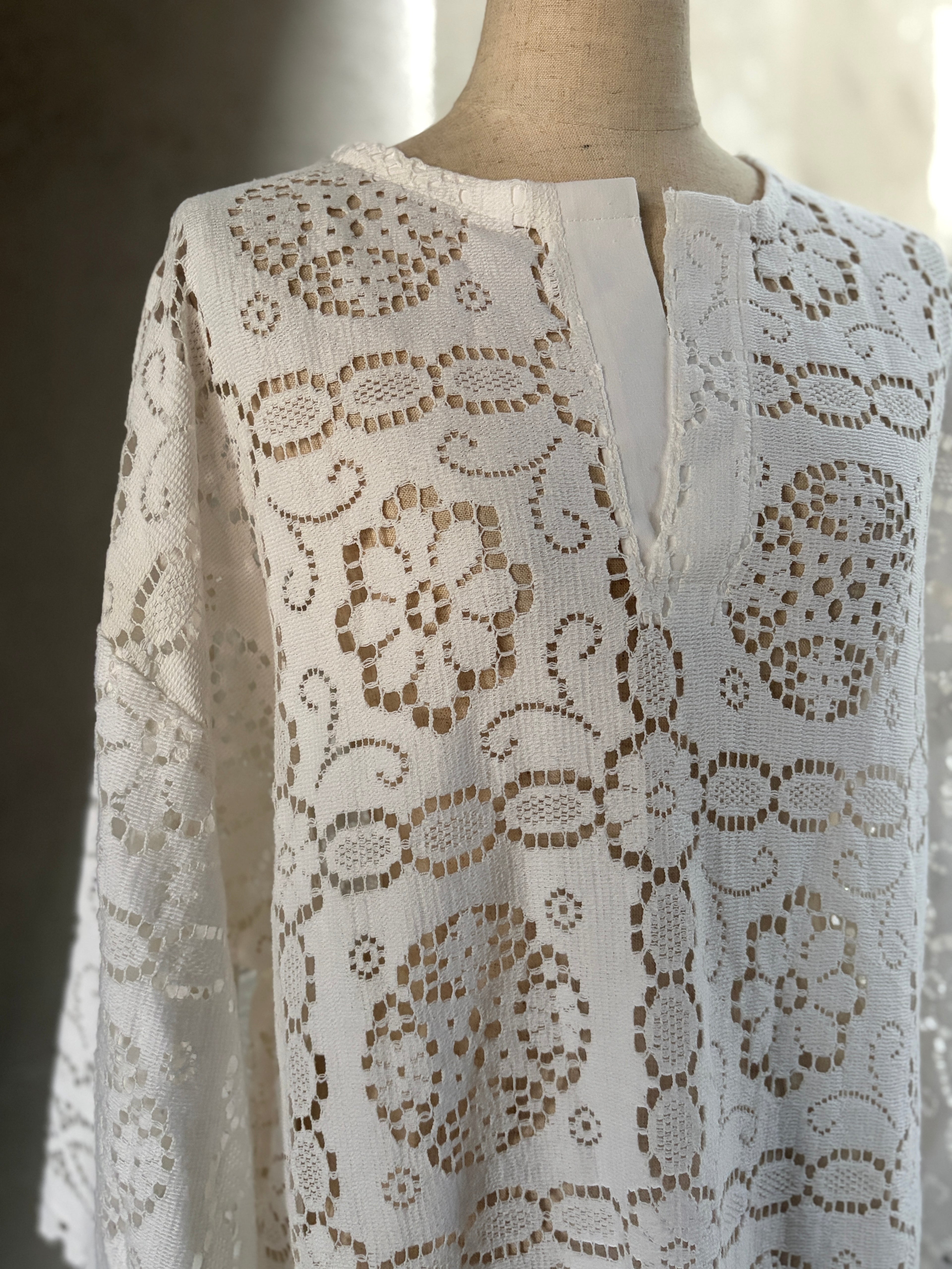 整環（Seikan）｜Lace Pattern Dress