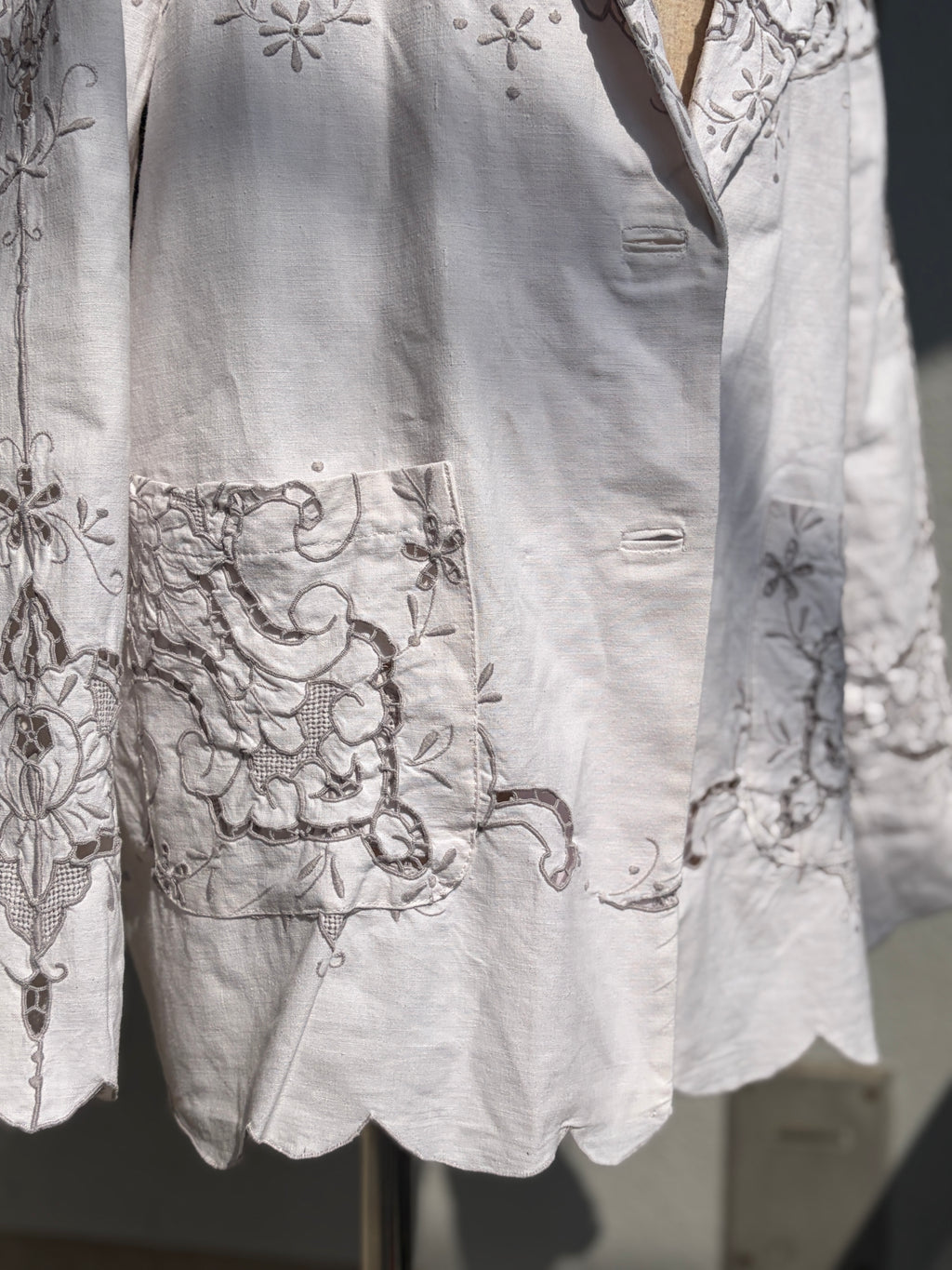 3 均紋（Kinmon）｜Lace Tailored Jacket