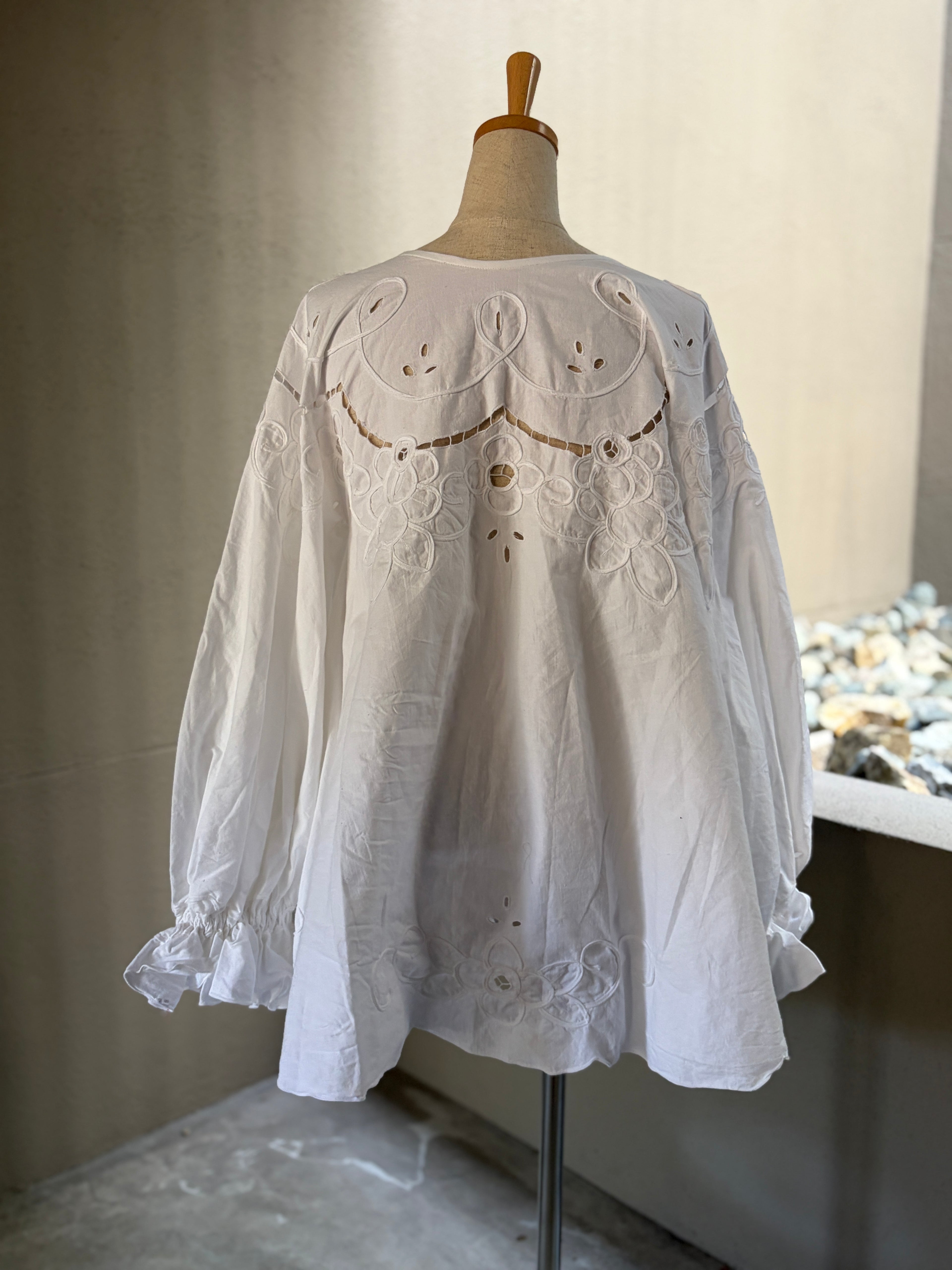 綻花（Tanka）｜Lace Blouse