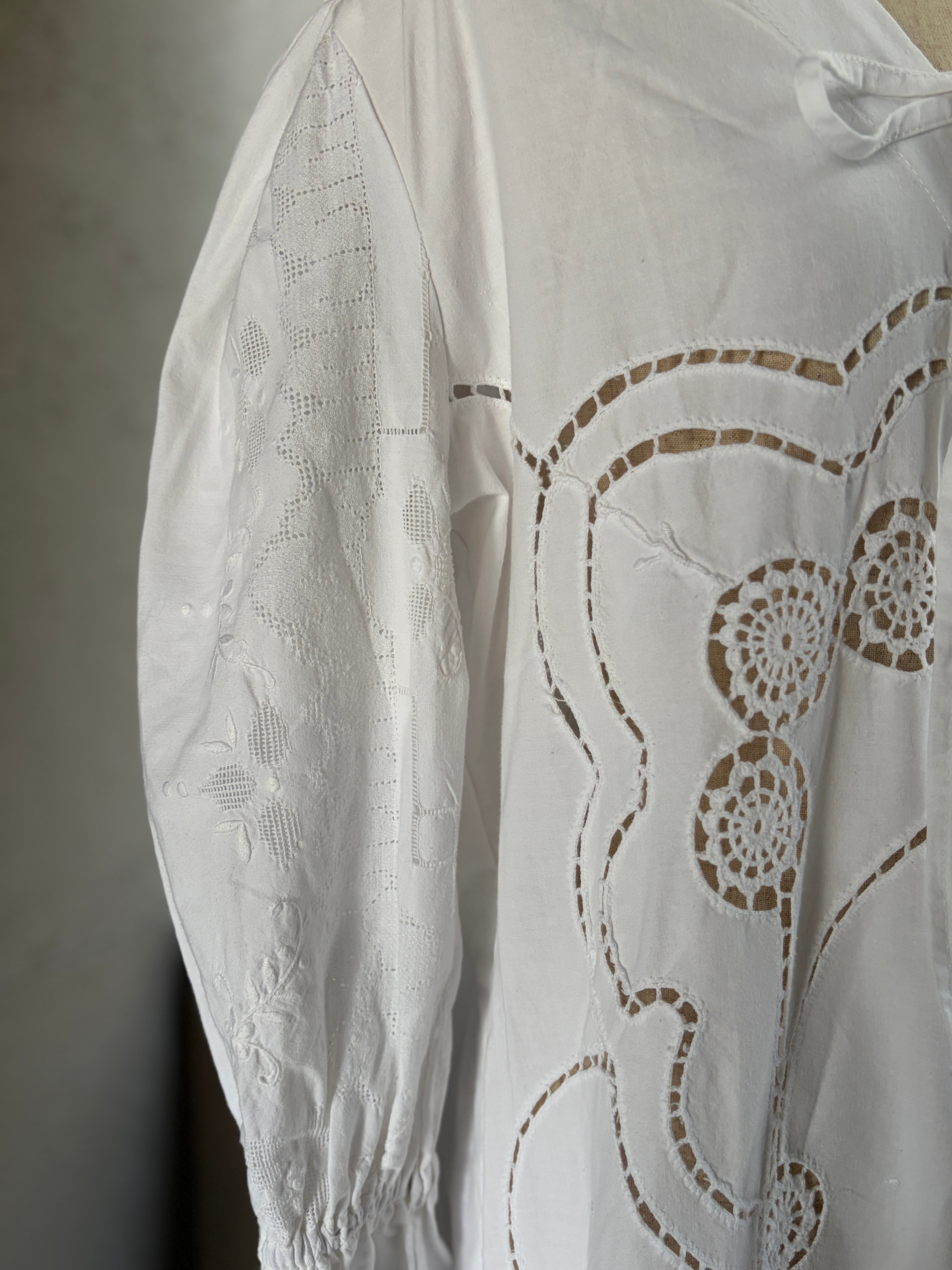弧章（Koshō）｜Arc Lace Dress
