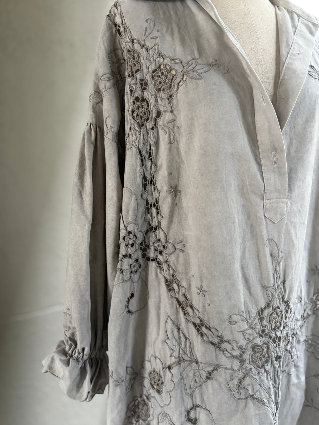 8 影格（Eikaku）｜Lace Dress