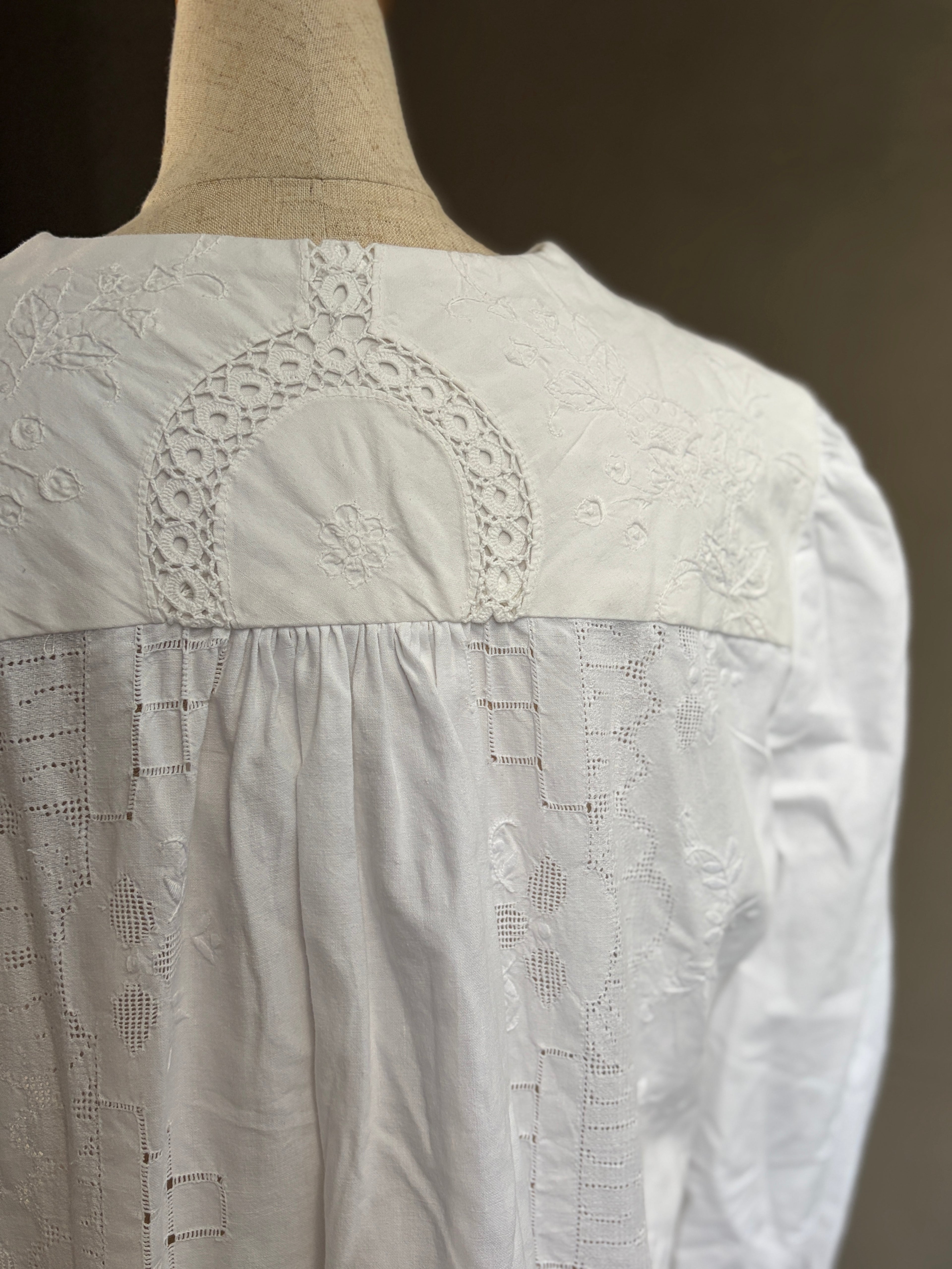 弧章（Koshō）｜Arc Lace Dress