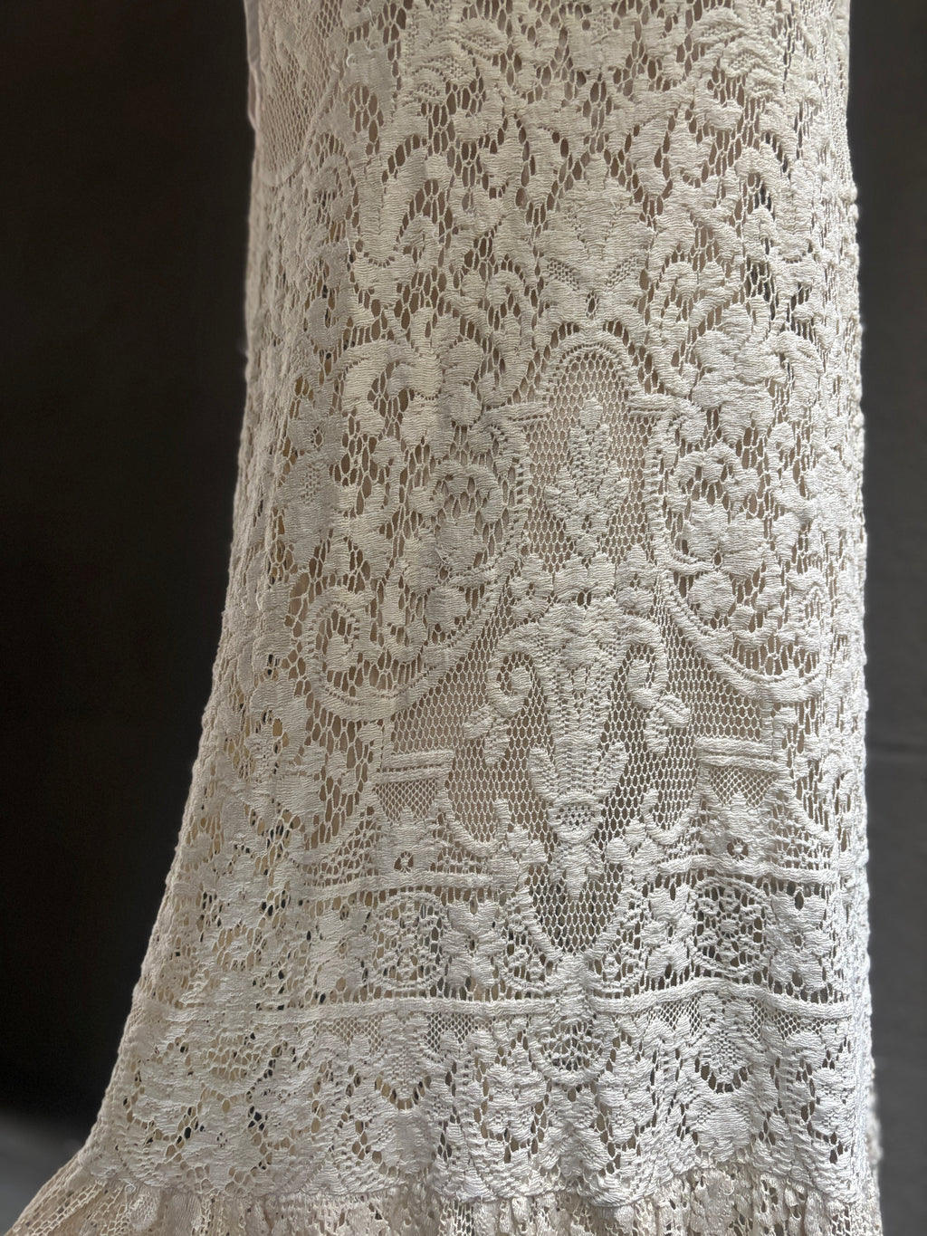 白綾（Hakua）｜Ivory Lace Dress