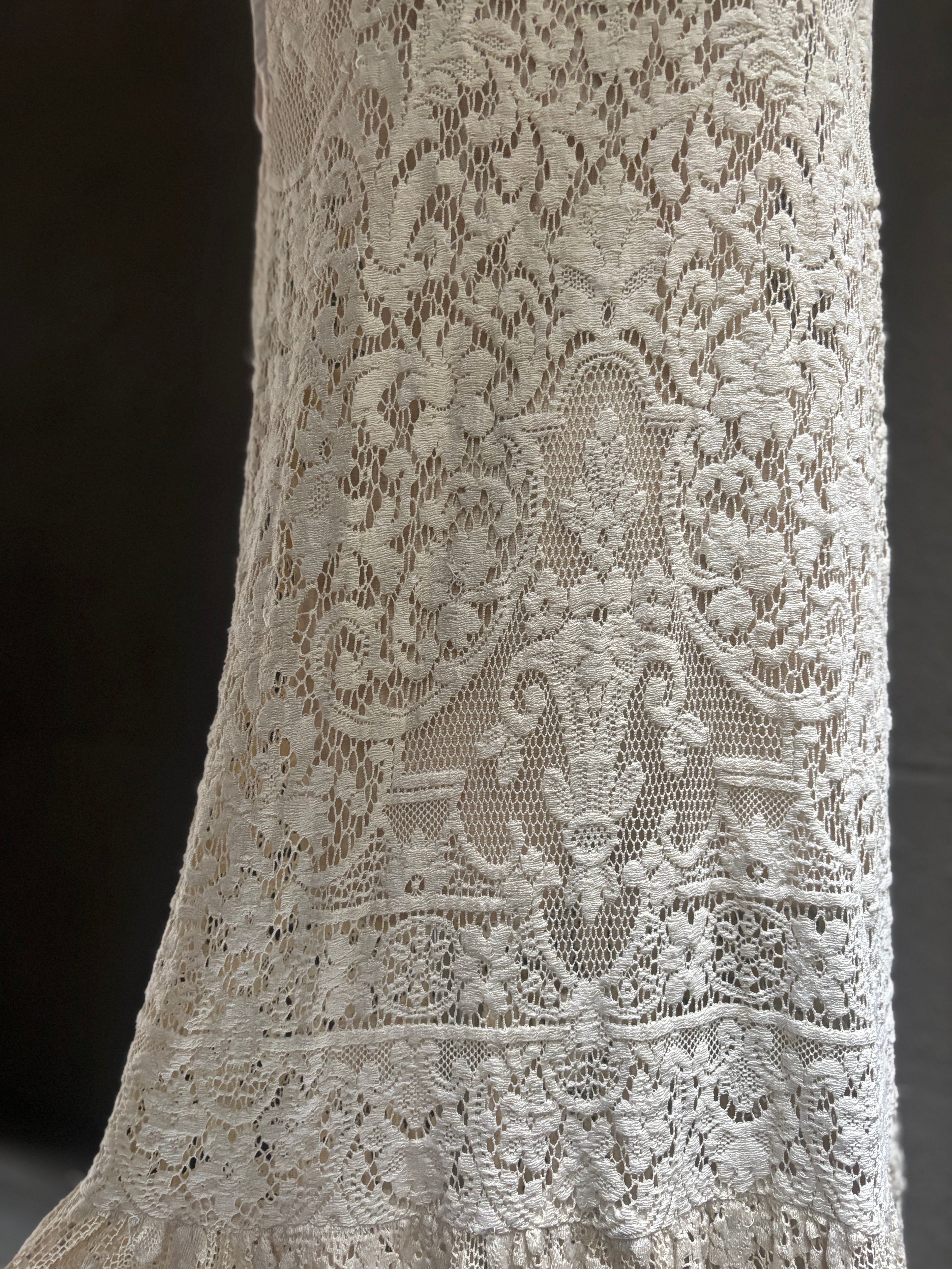白綾（Hakua）｜Ivory Lace Dress