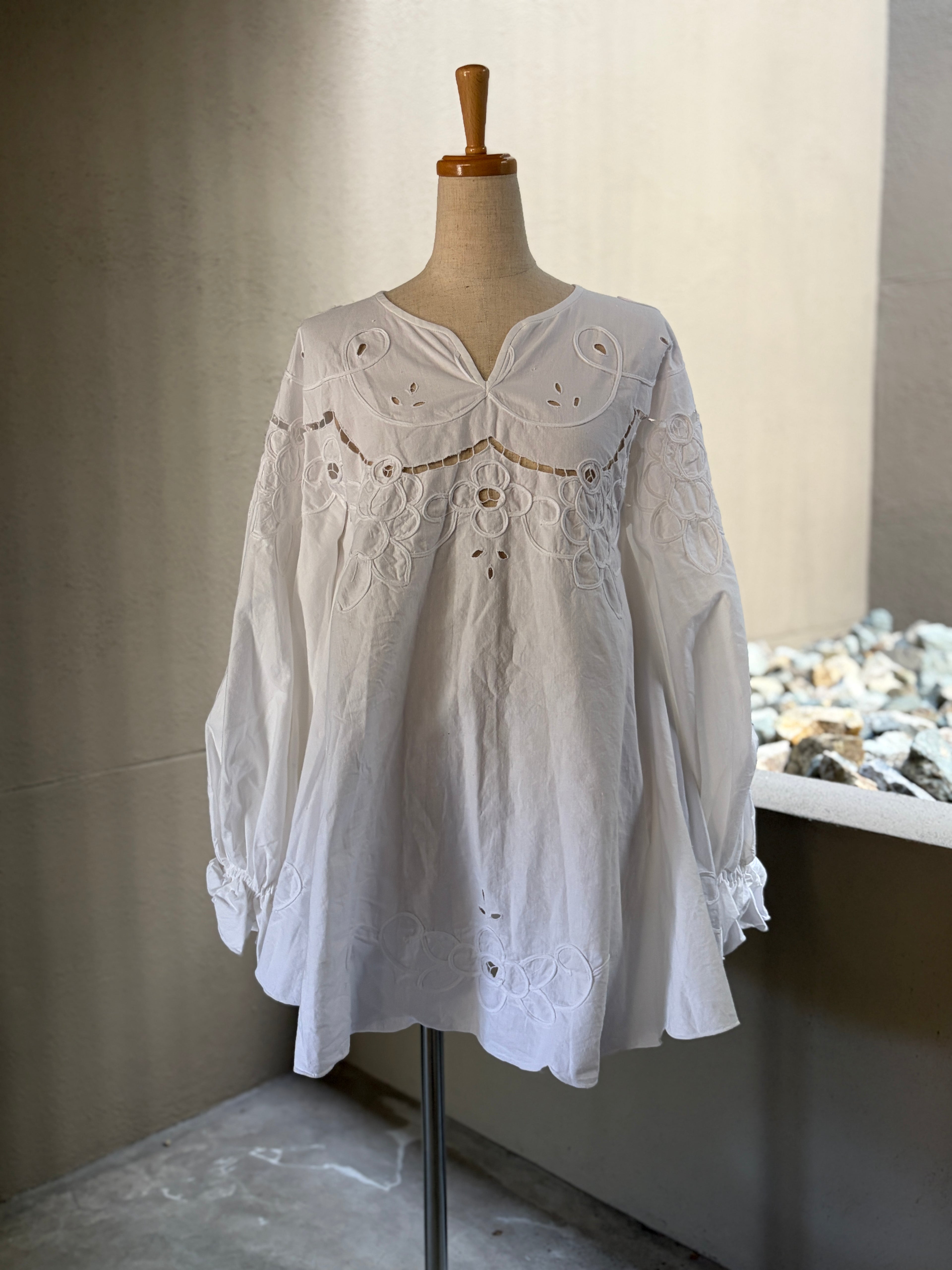 綻花（Tanka）｜Lace Blouse