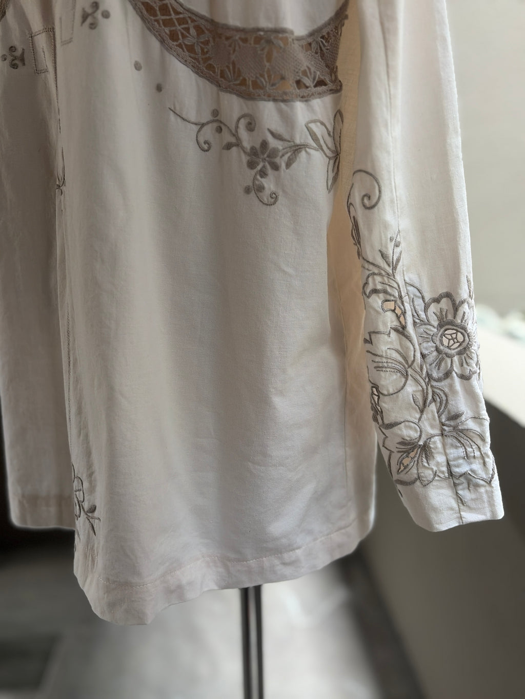 4 花陰（Kain）｜Lace Tailored Jacket