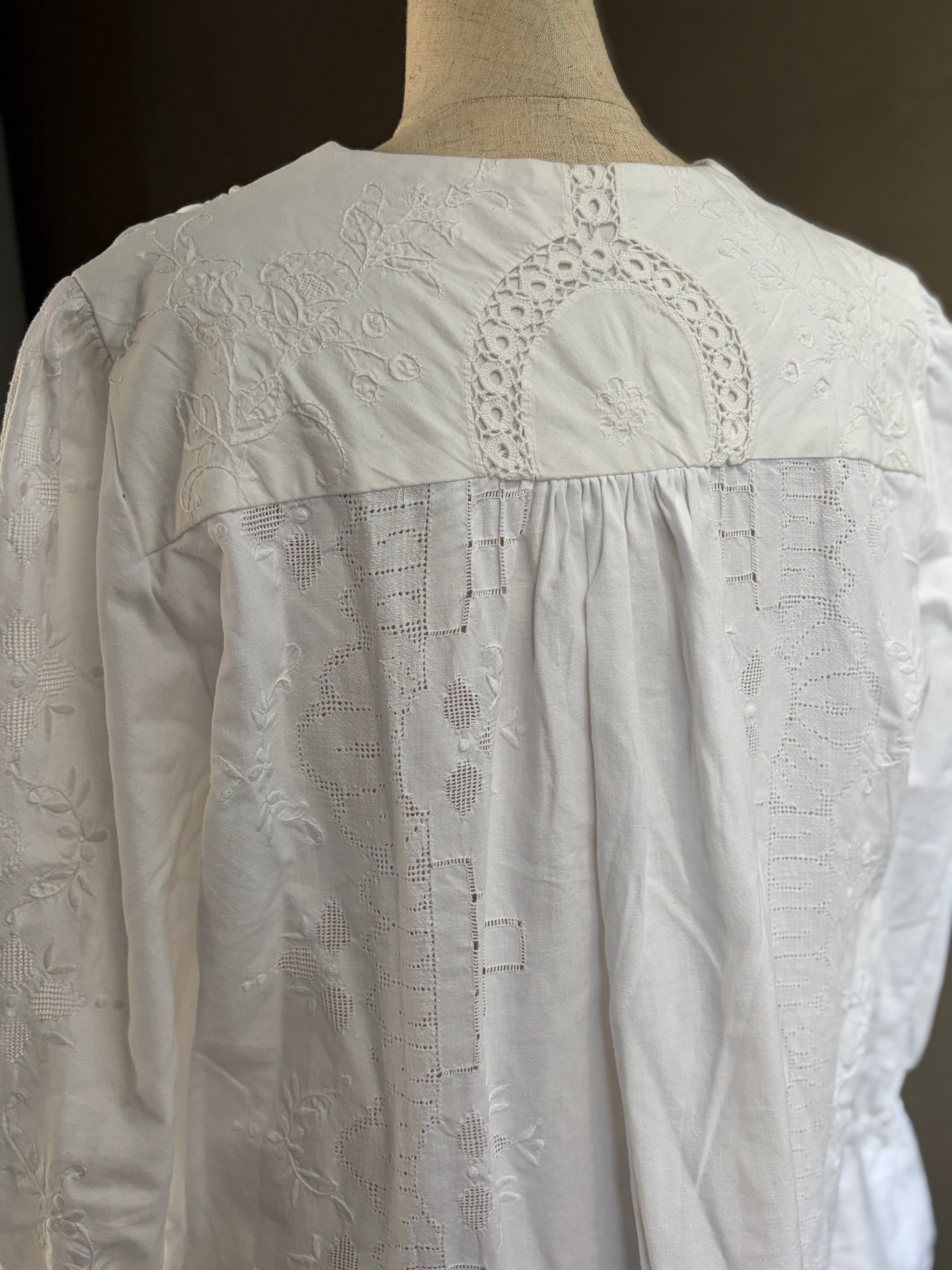 弧章（Koshō）｜Arc Lace Dress