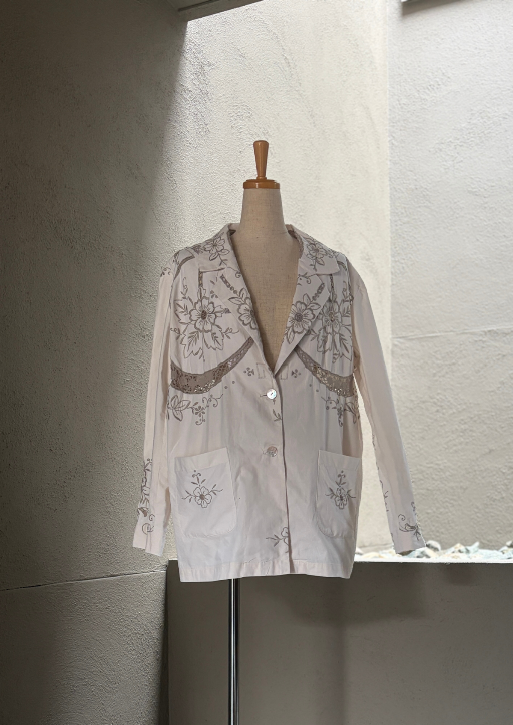 4 花陰（Kain）｜Lace Tailored Jacket