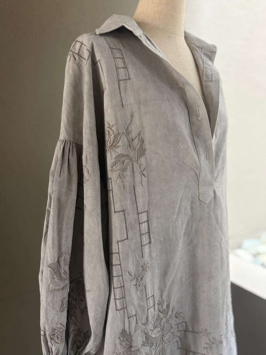 9 灰景（Haikei）｜Lace Dress
