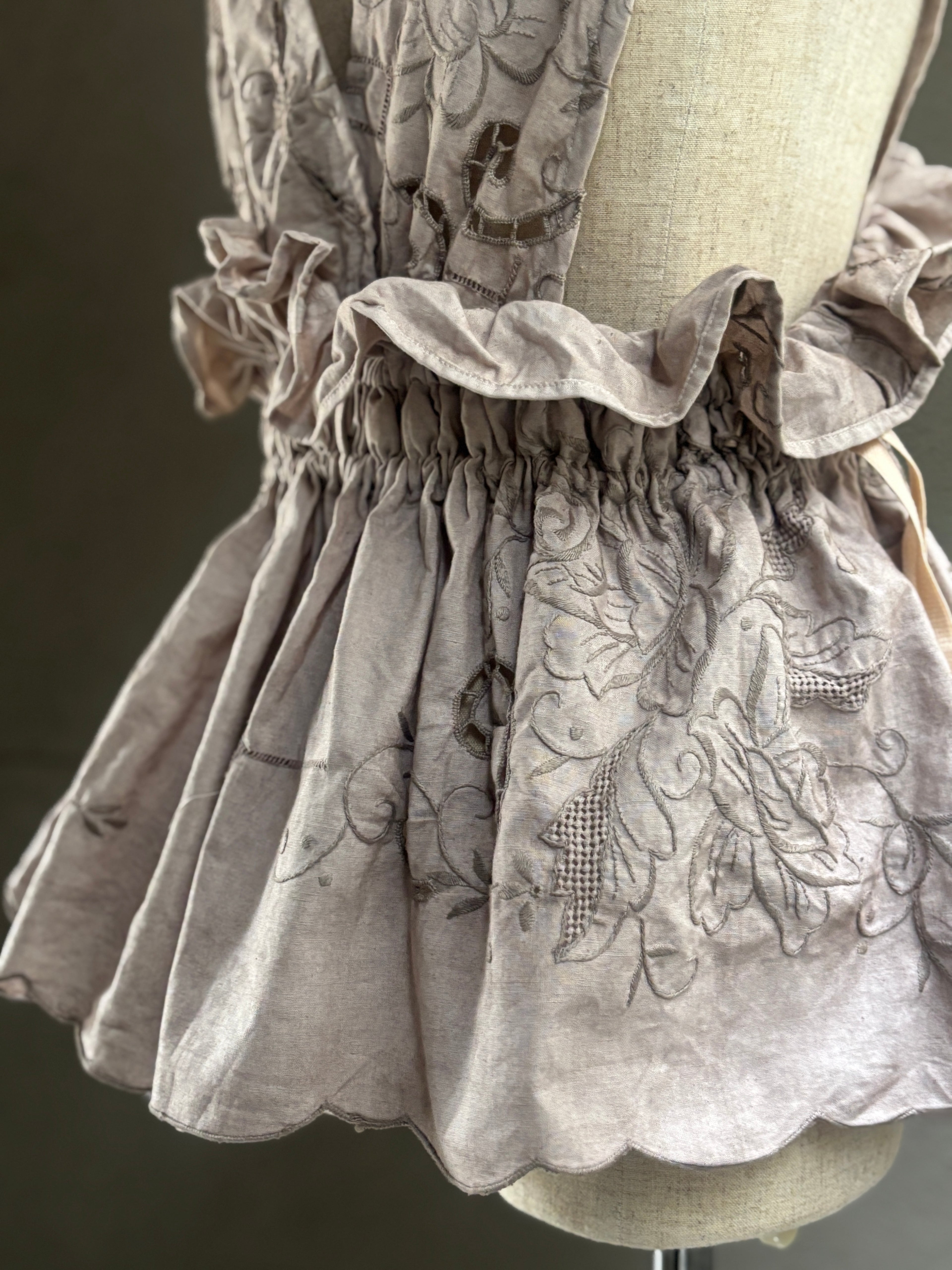 折紋（Orimon） – Folded Embroidered Wrap Vest