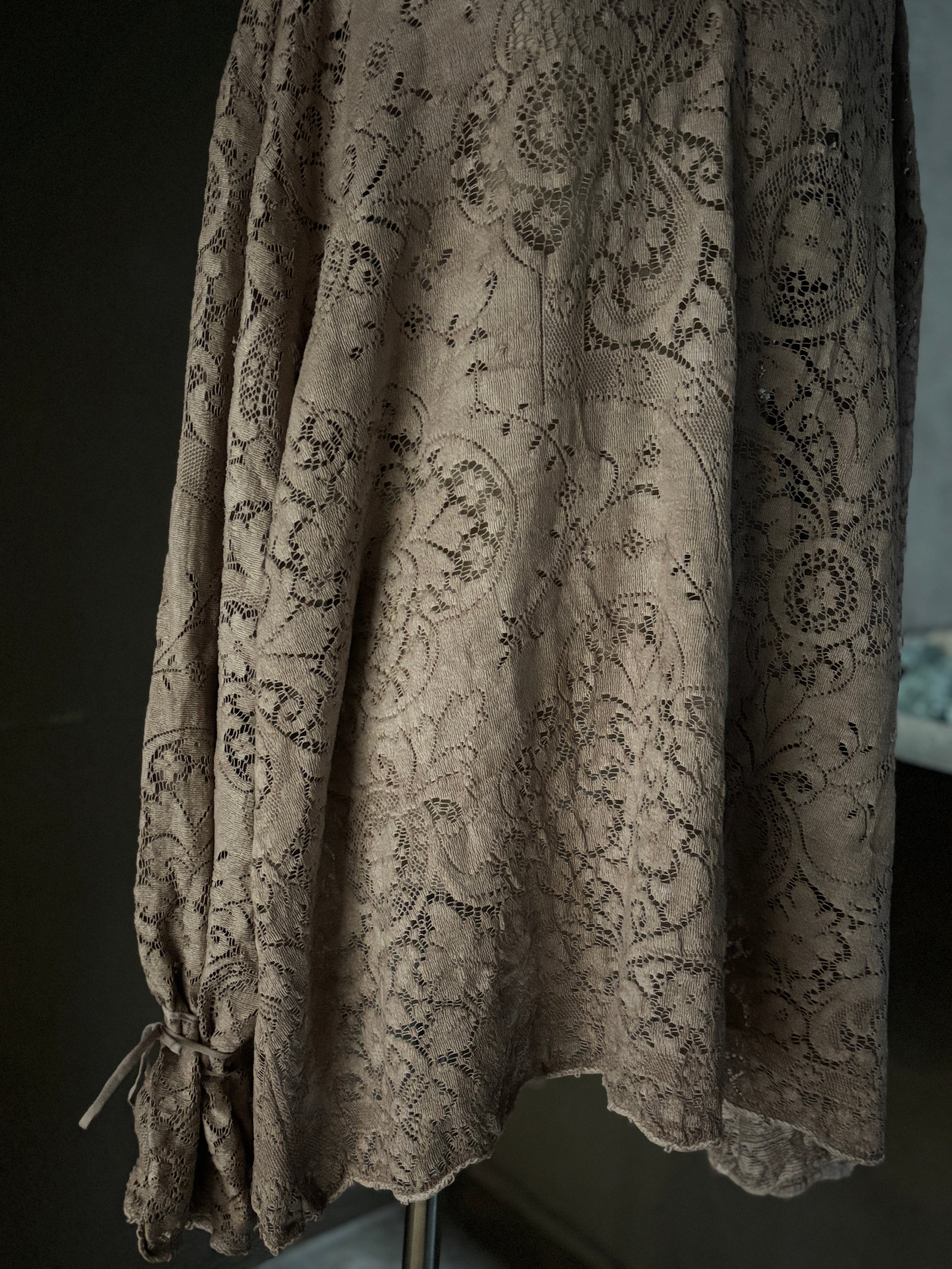 透紋（Tou-mon）｜Quaker Lace Tunic