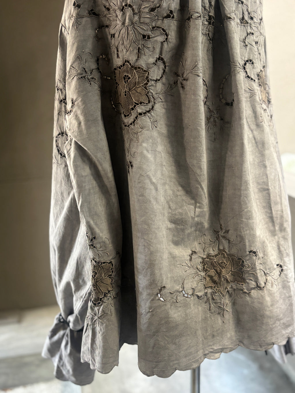 余影（Yoei）｜Lingering Embroidery Blouse