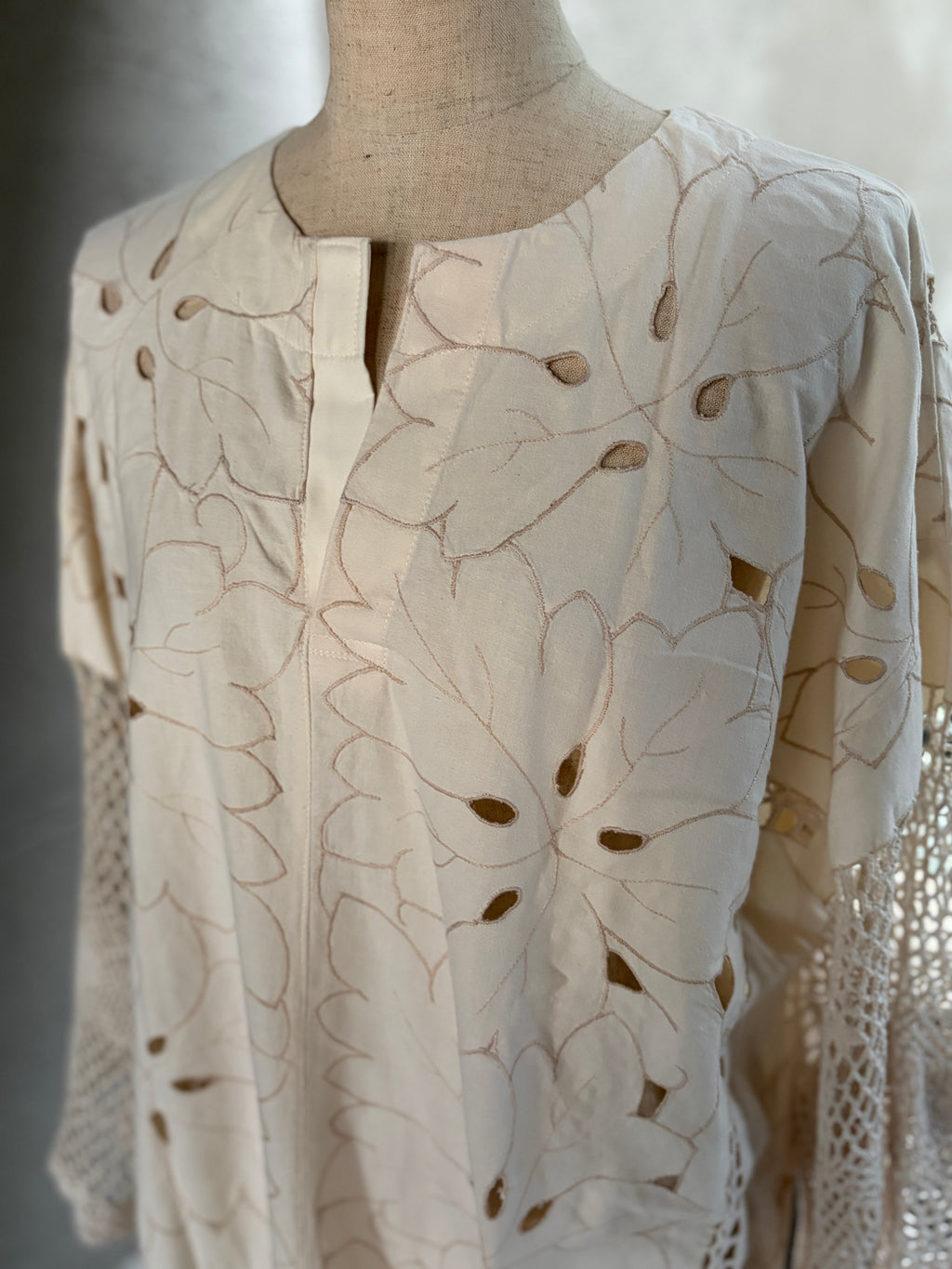 層咲（Sōsaki）｜Layered Lace Dress