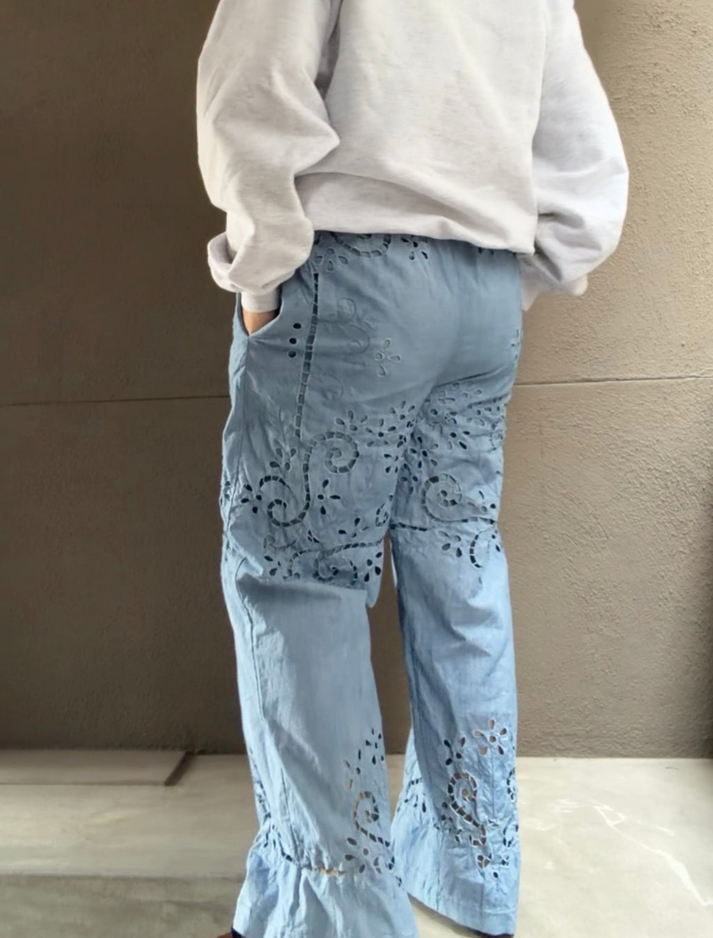 透環（Toukan）｜Cutwork Circle Lace Pants