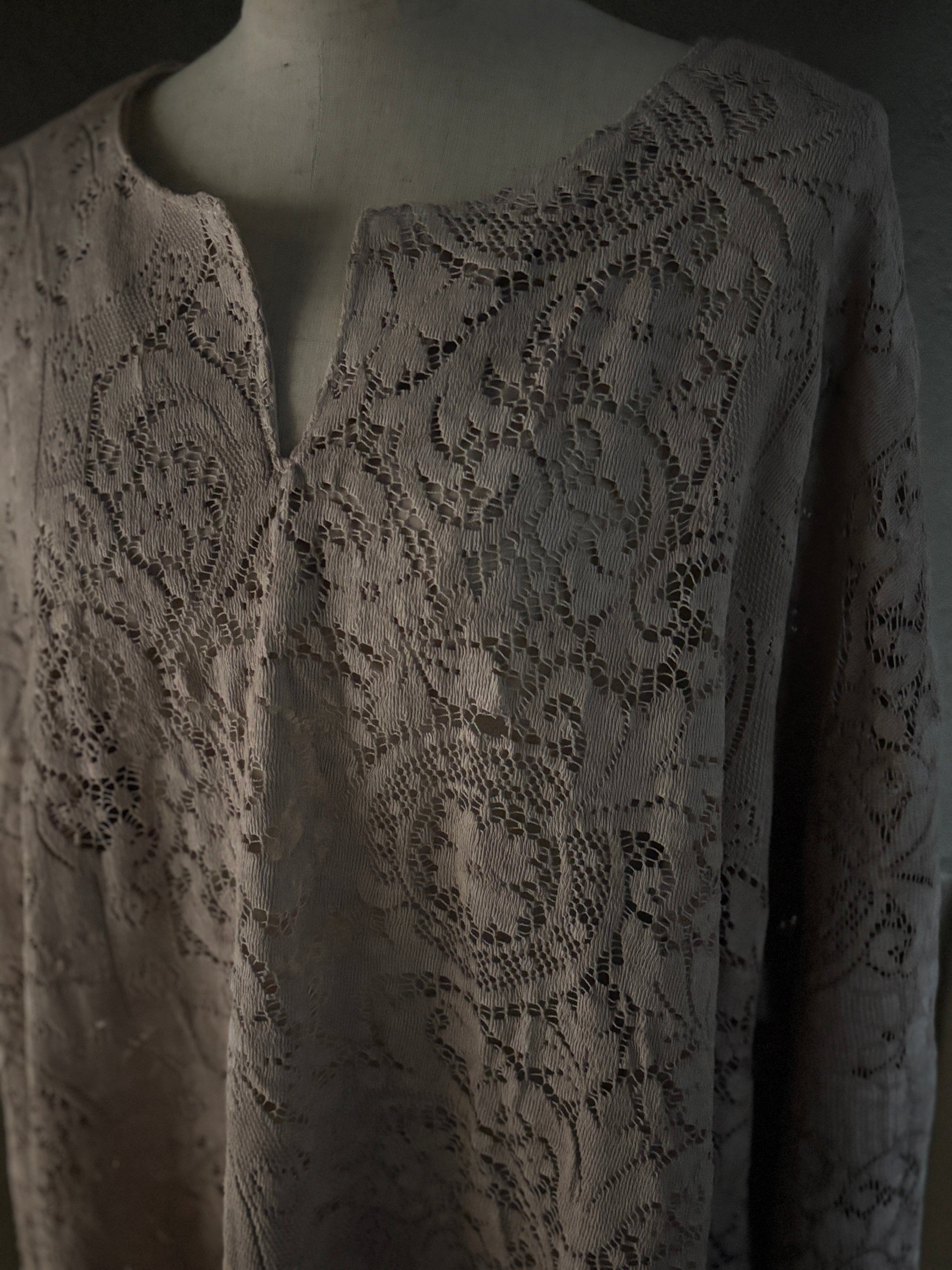 透紋（Tou-mon）｜Quaker Lace Tunic