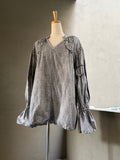 顕在（Kenzai）– Lace Blouse