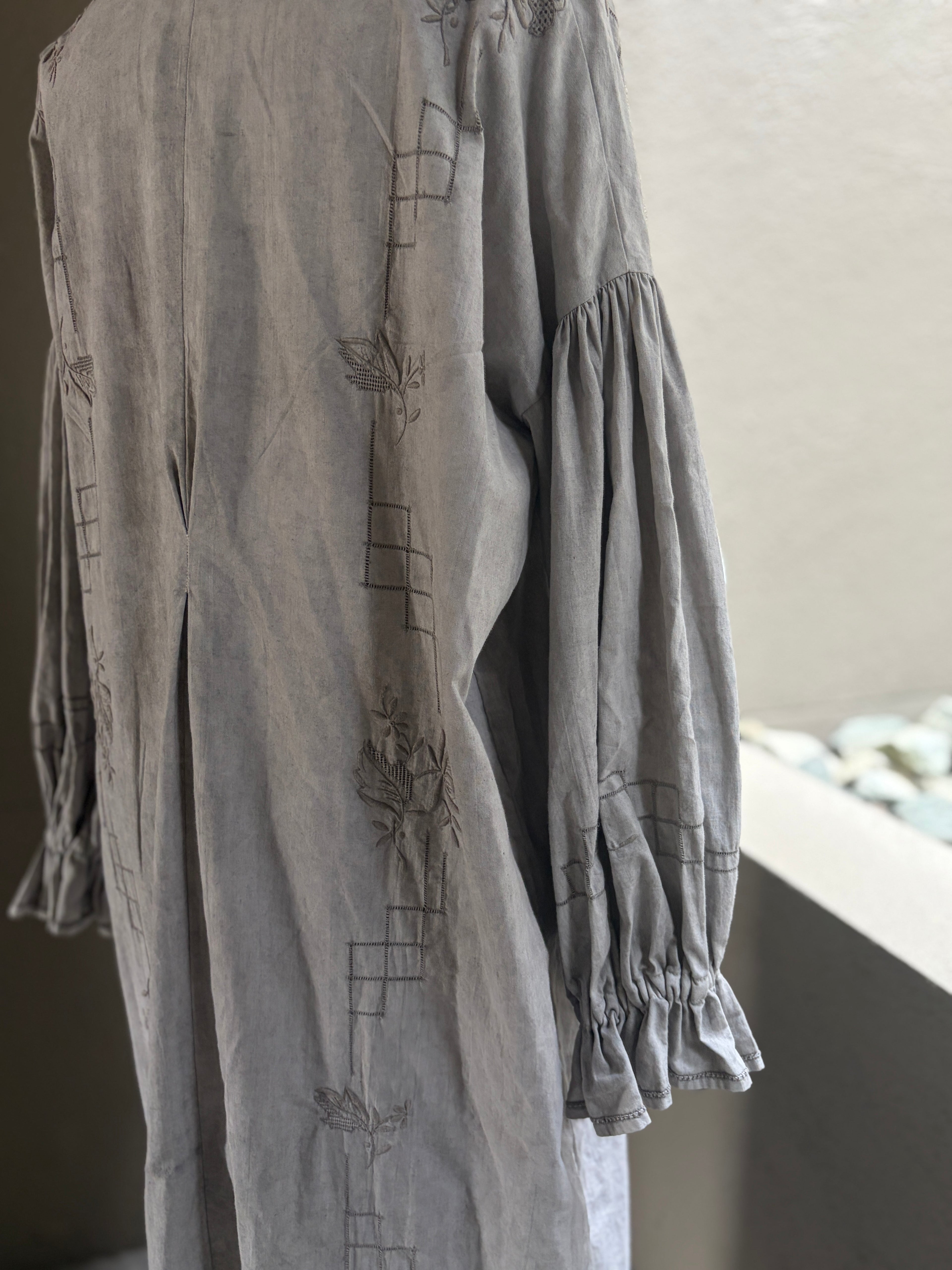 9 灰景（Haikei）｜Lace Dress