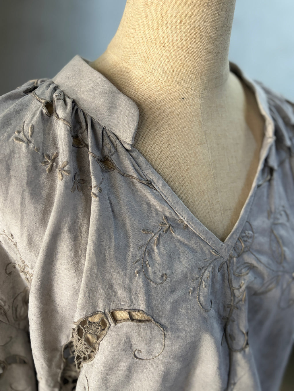 集積（Shūseki）– Lace Blouse