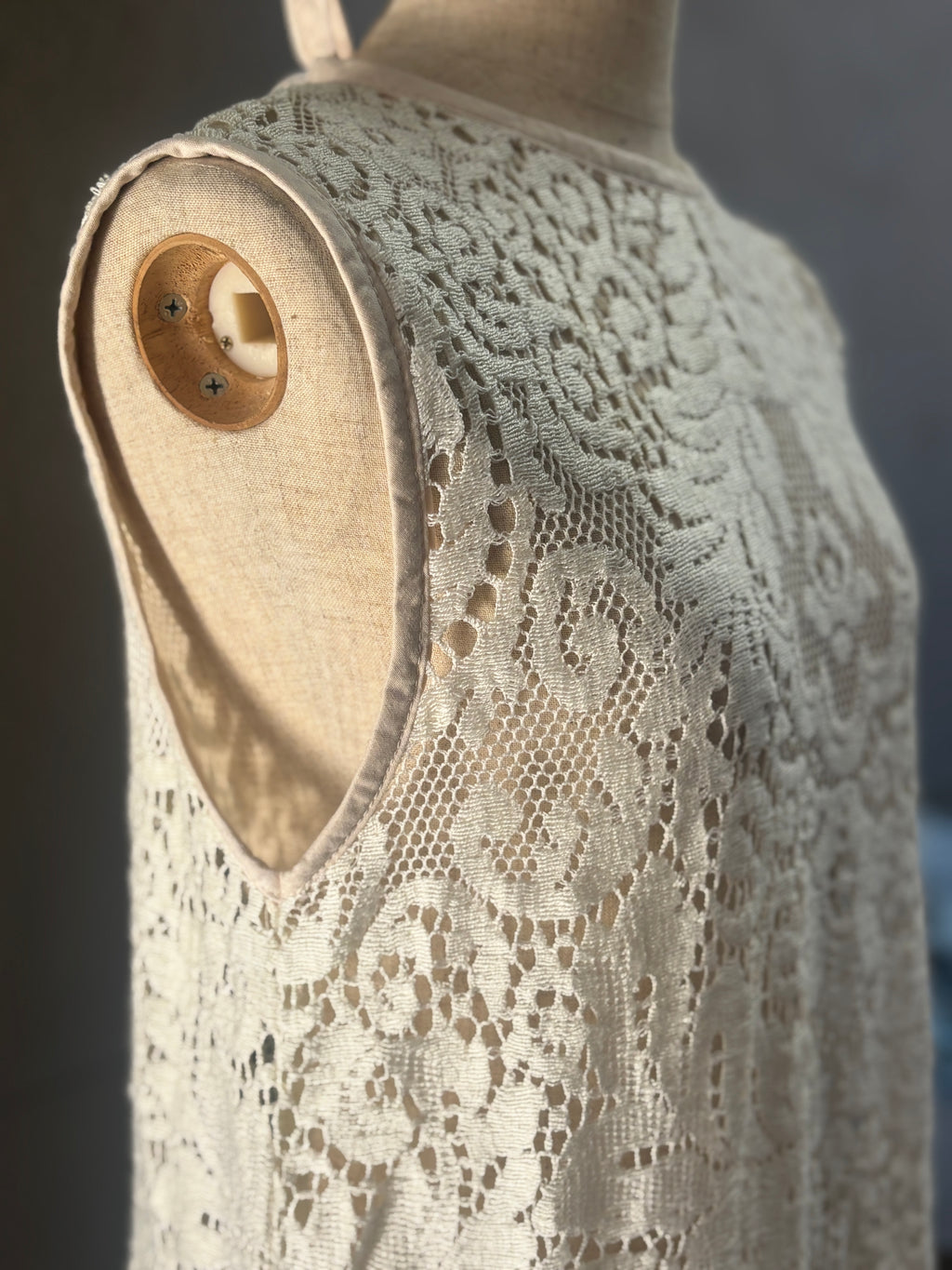 層影（Souei）｜Layered Lace Dress