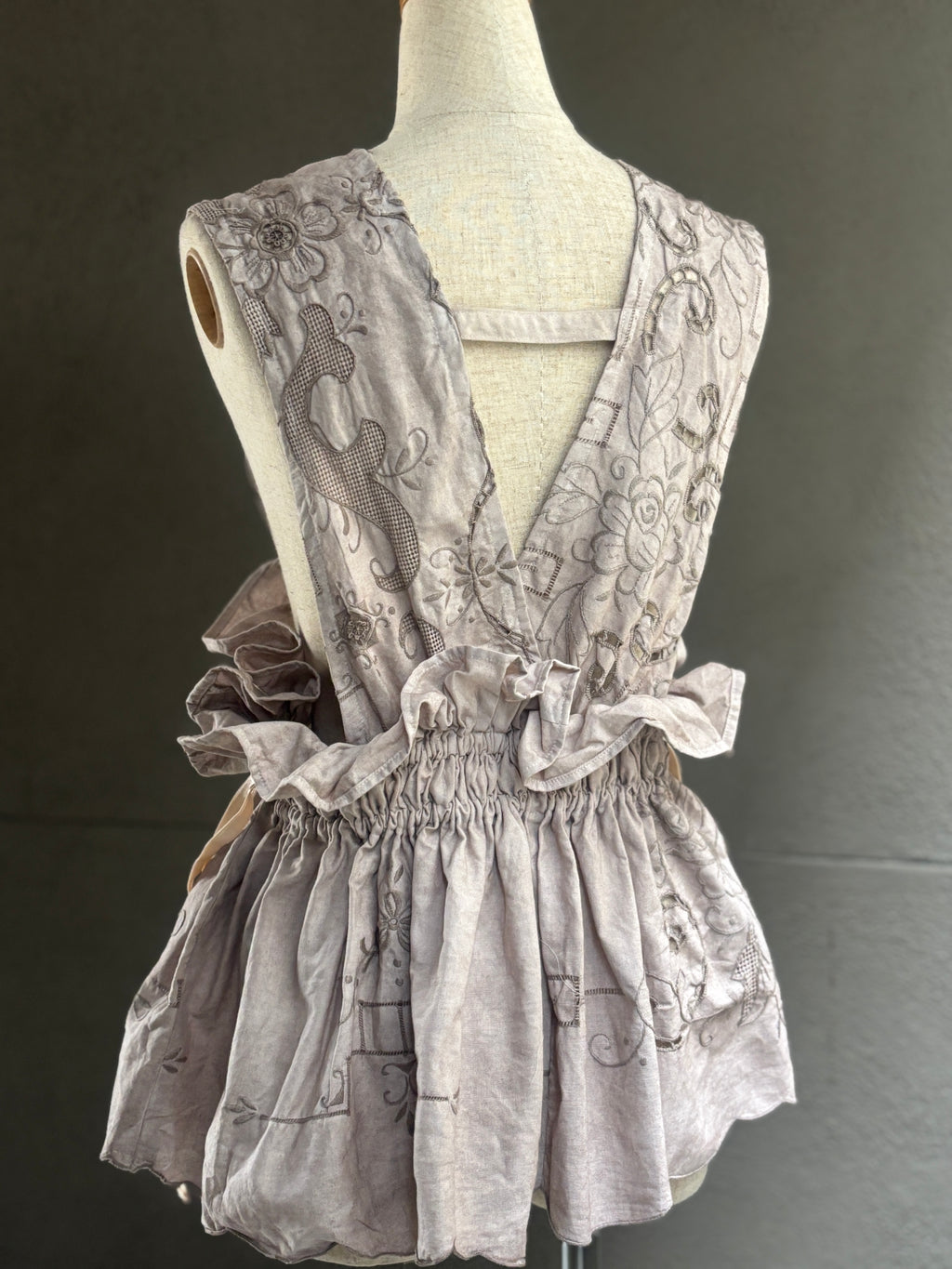 折紋（Orimon） – Folded Embroidered Wrap Vest