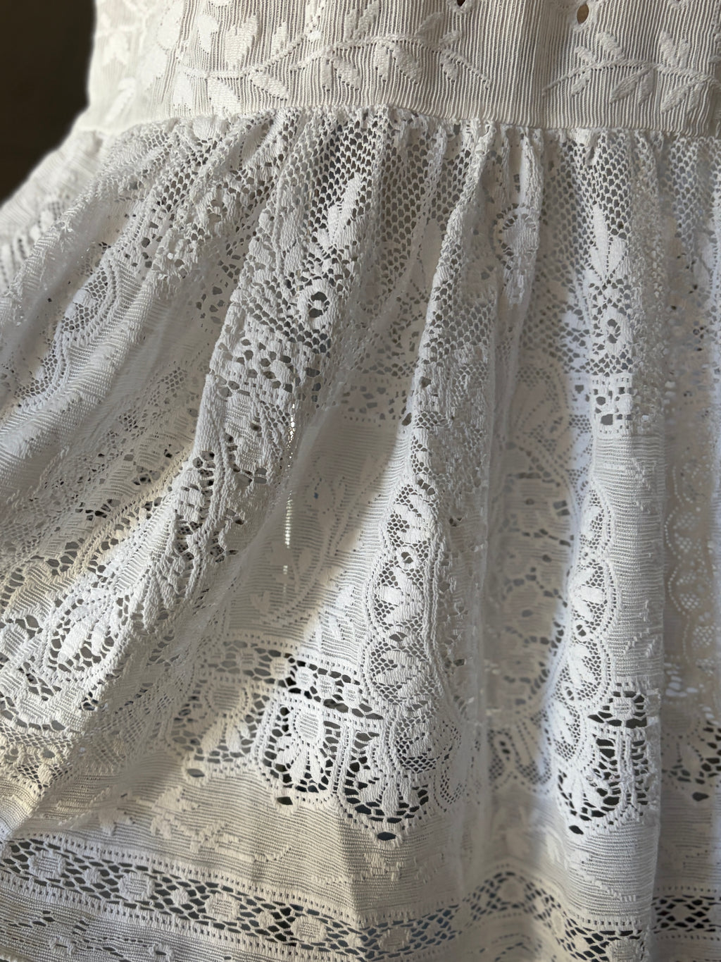 静影（Seiei）｜Quiet Lace Dress