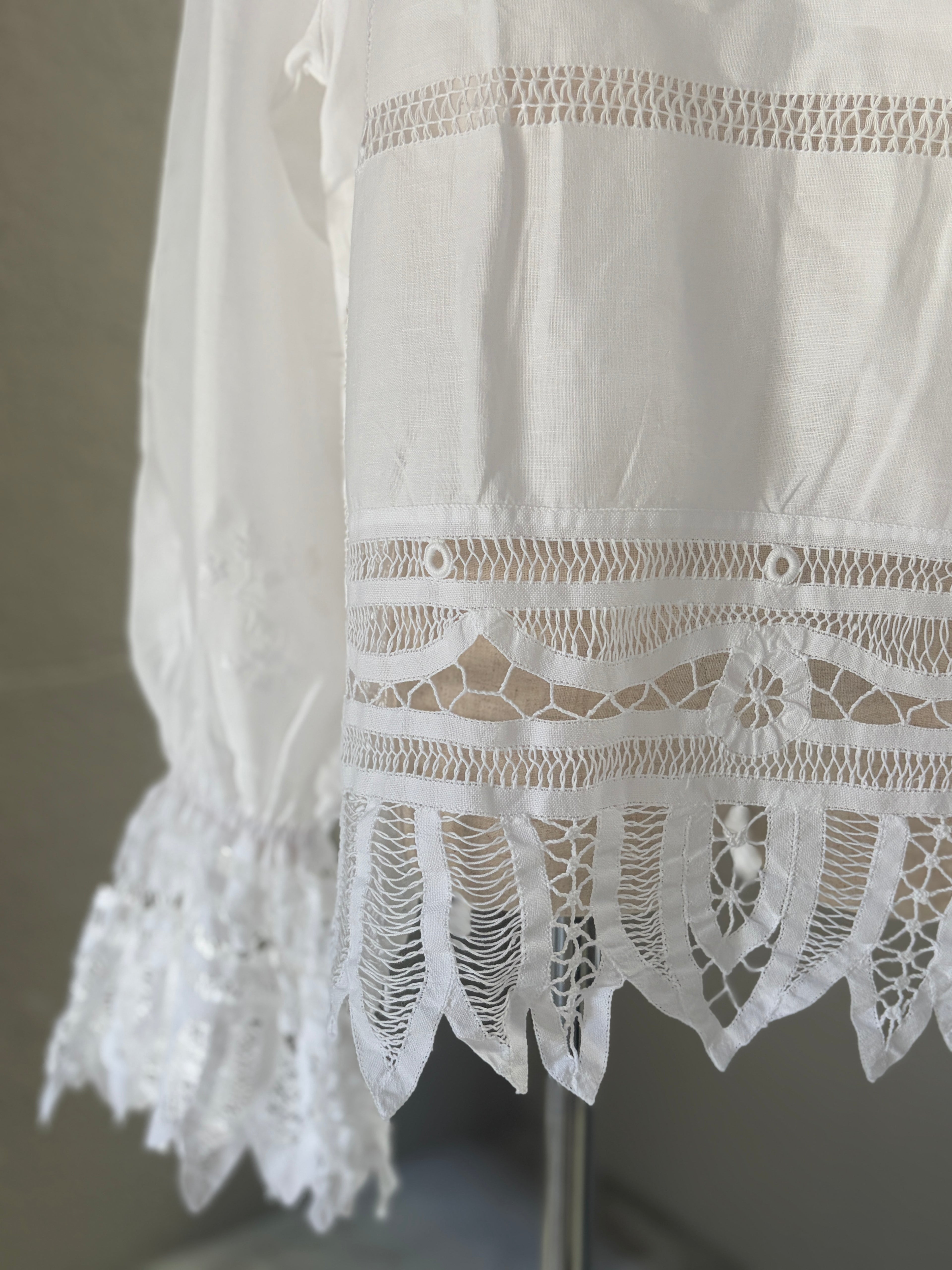 透綻（Tōtan）｜Lace Blouse