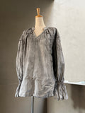 無景（Mukei）– Bengara Dyed Lace Blouse