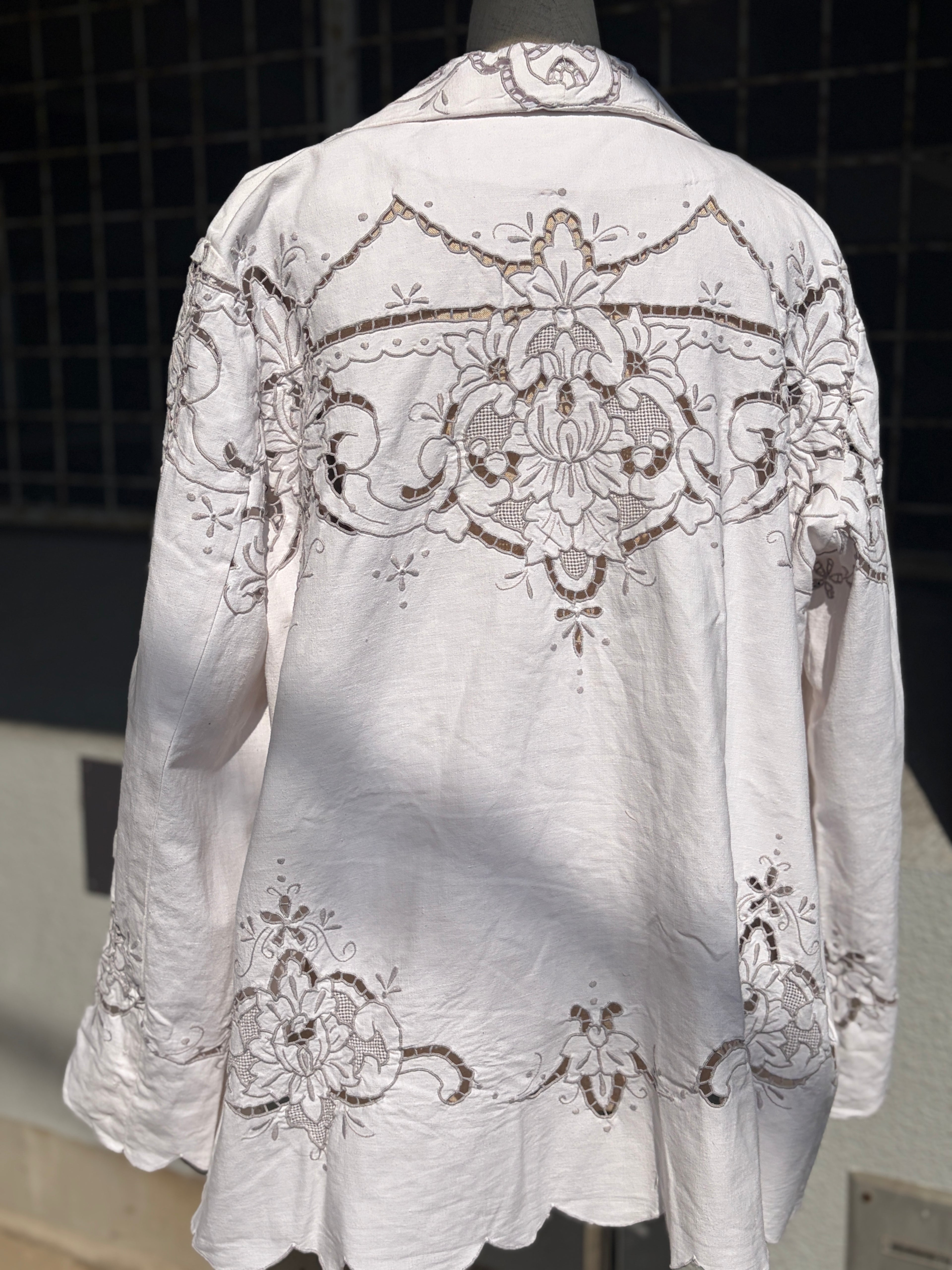 3 均紋（Kinmon）｜Lace Tailored Jacket