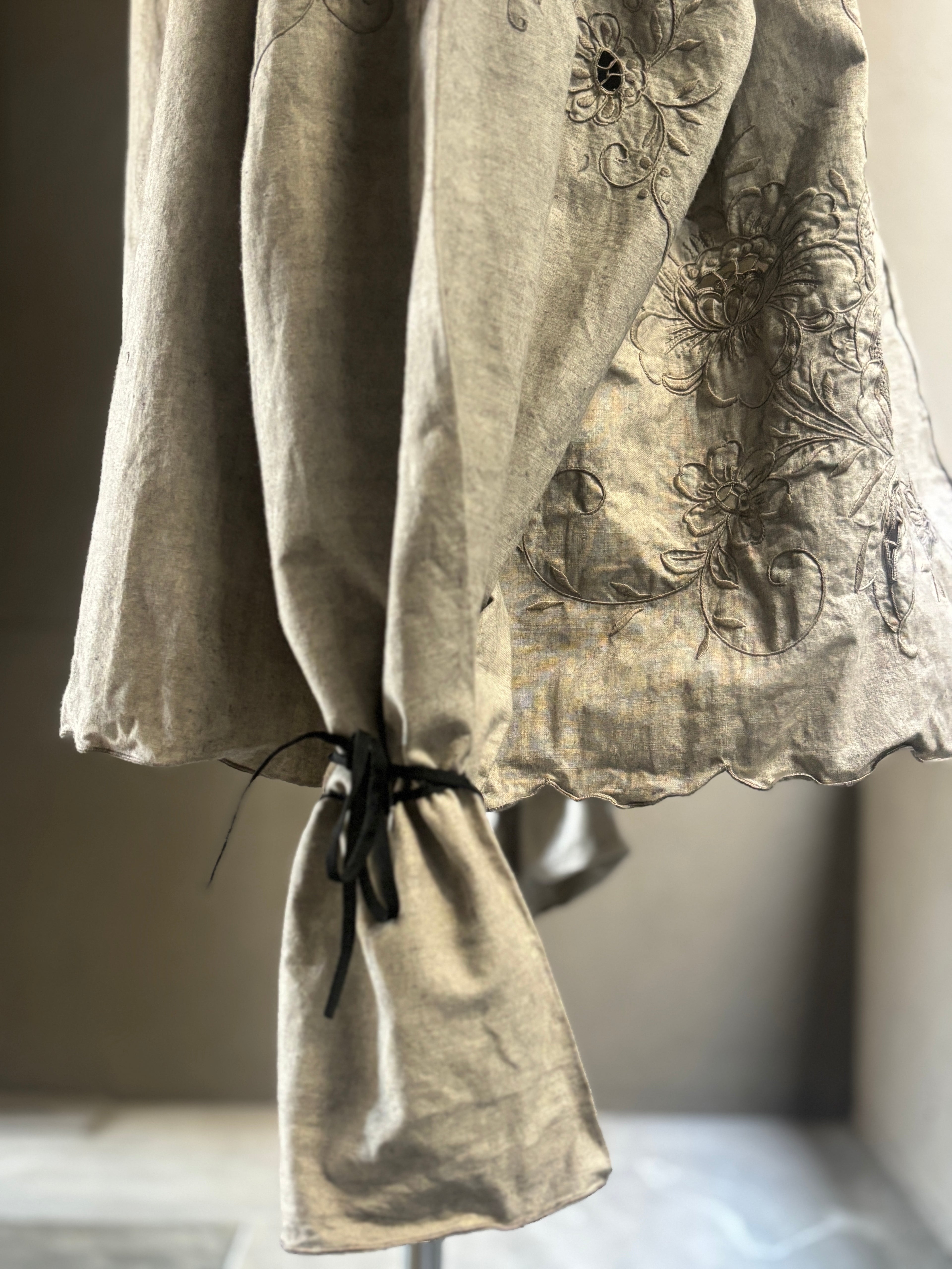淡影（Tan-ei）｜Soft Shadow Blouse